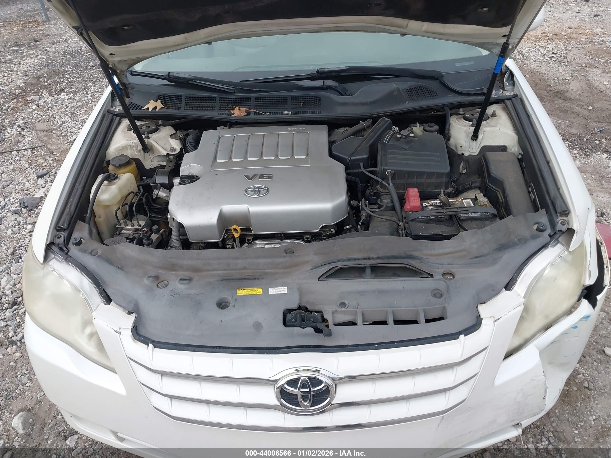 TOYOTA AVALON image 10