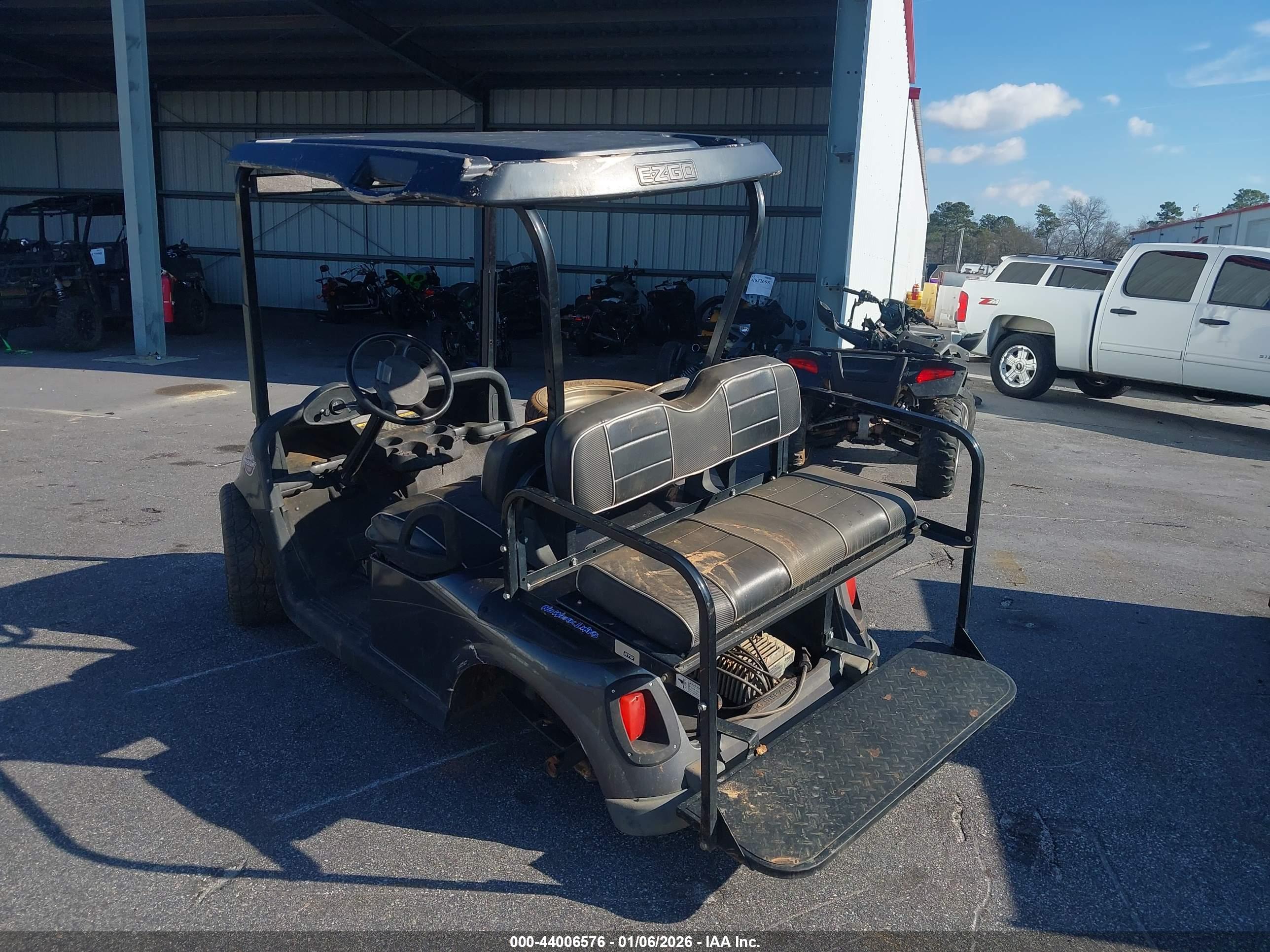 EZGO RXV-E image 3