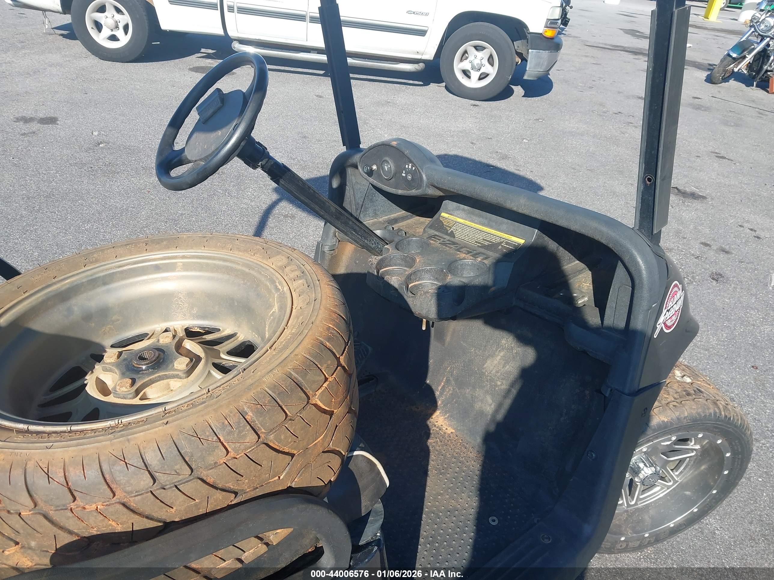 EZGO RXV-E image 5