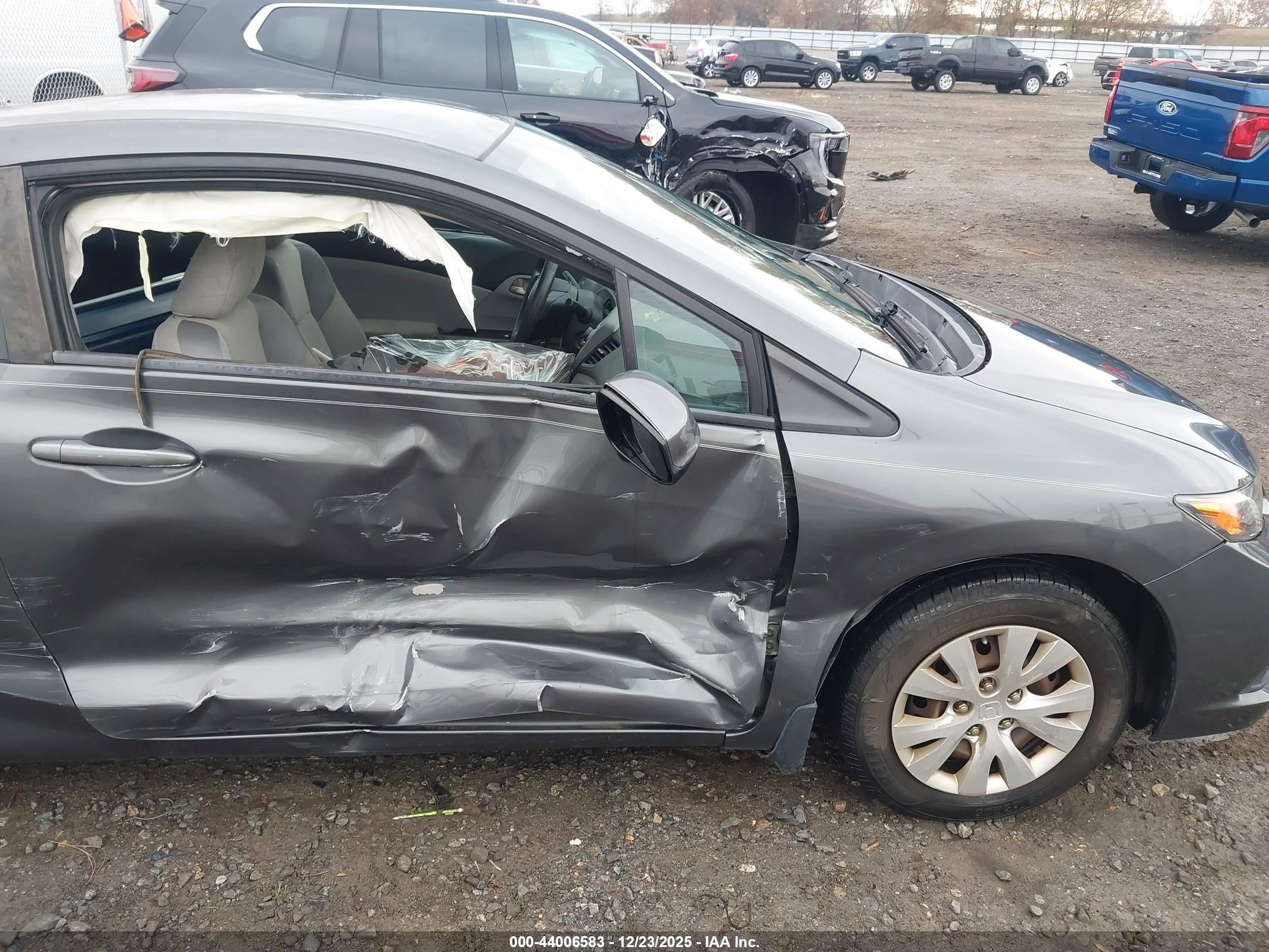HONDA CIVIC image 6