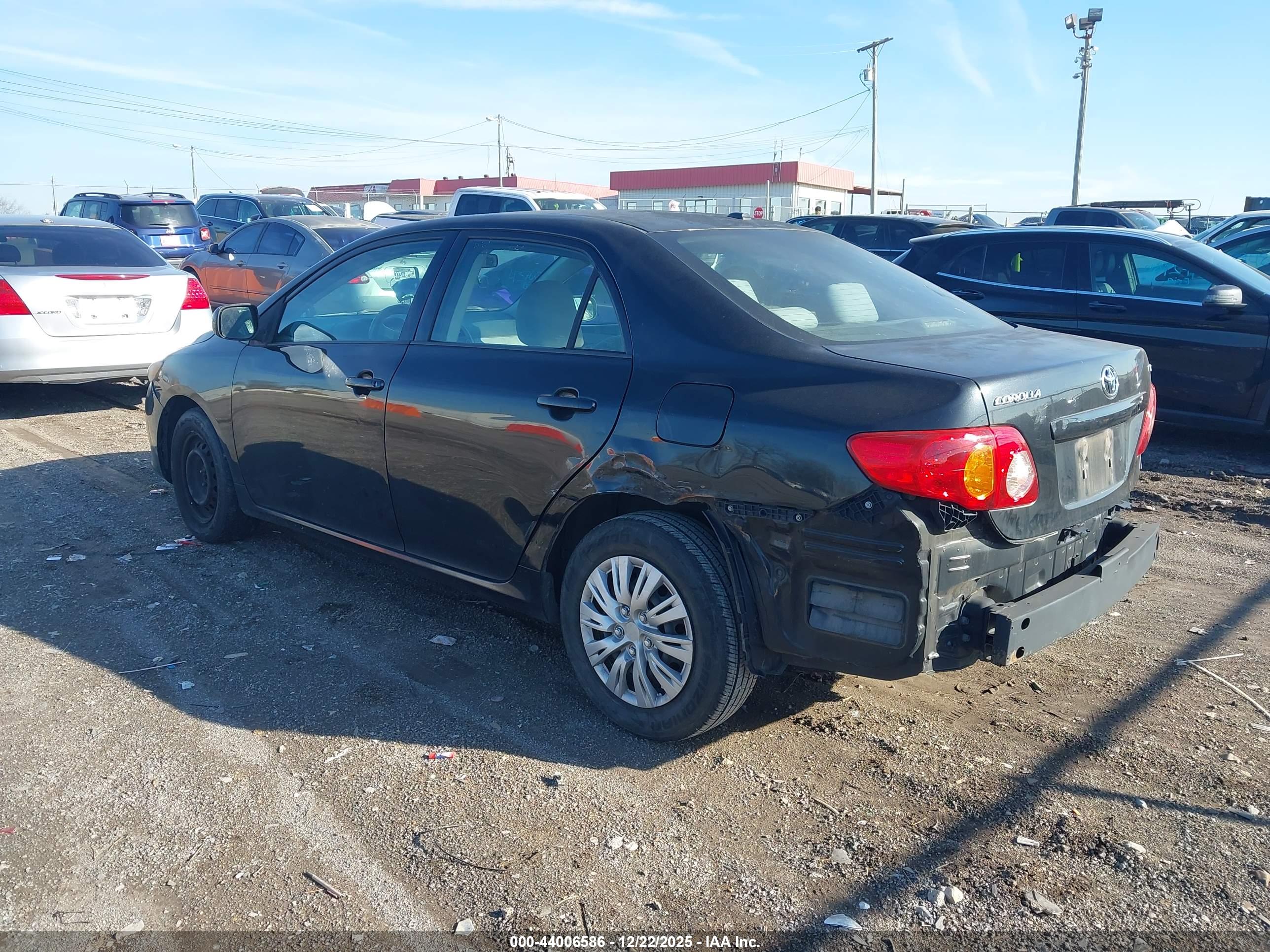 TOYOTA COROLLA image 3