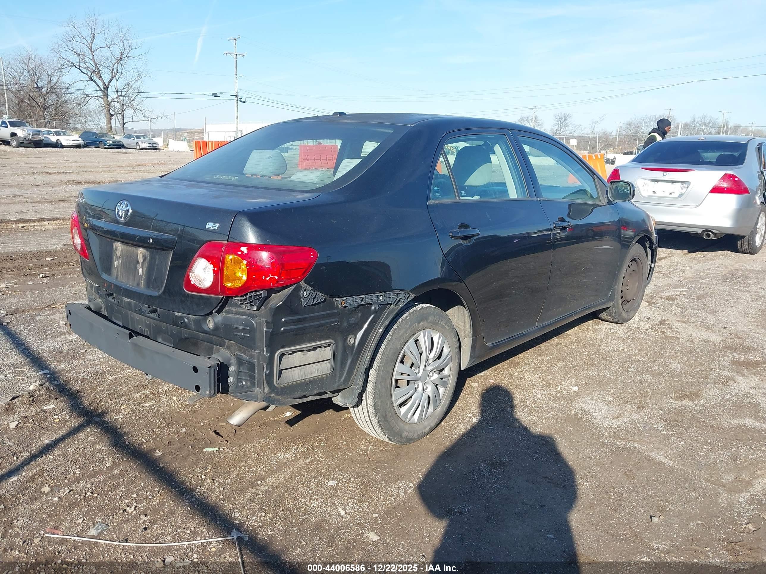 TOYOTA COROLLA image 4