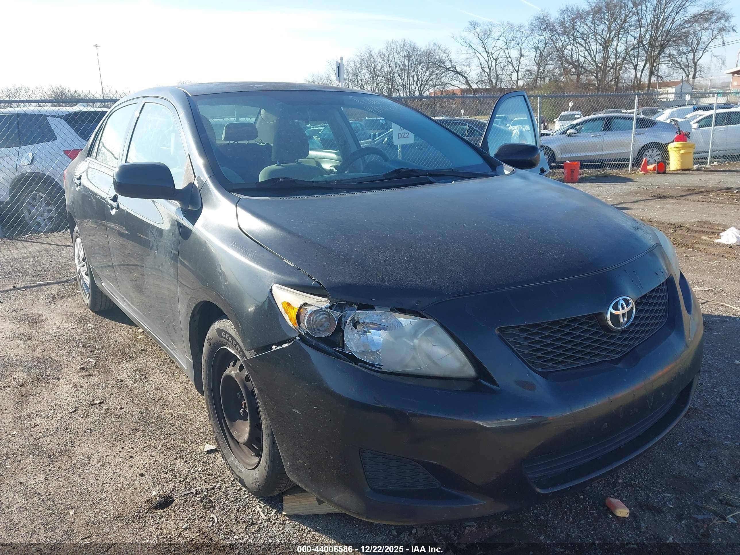 TOYOTA COROLLA image 6