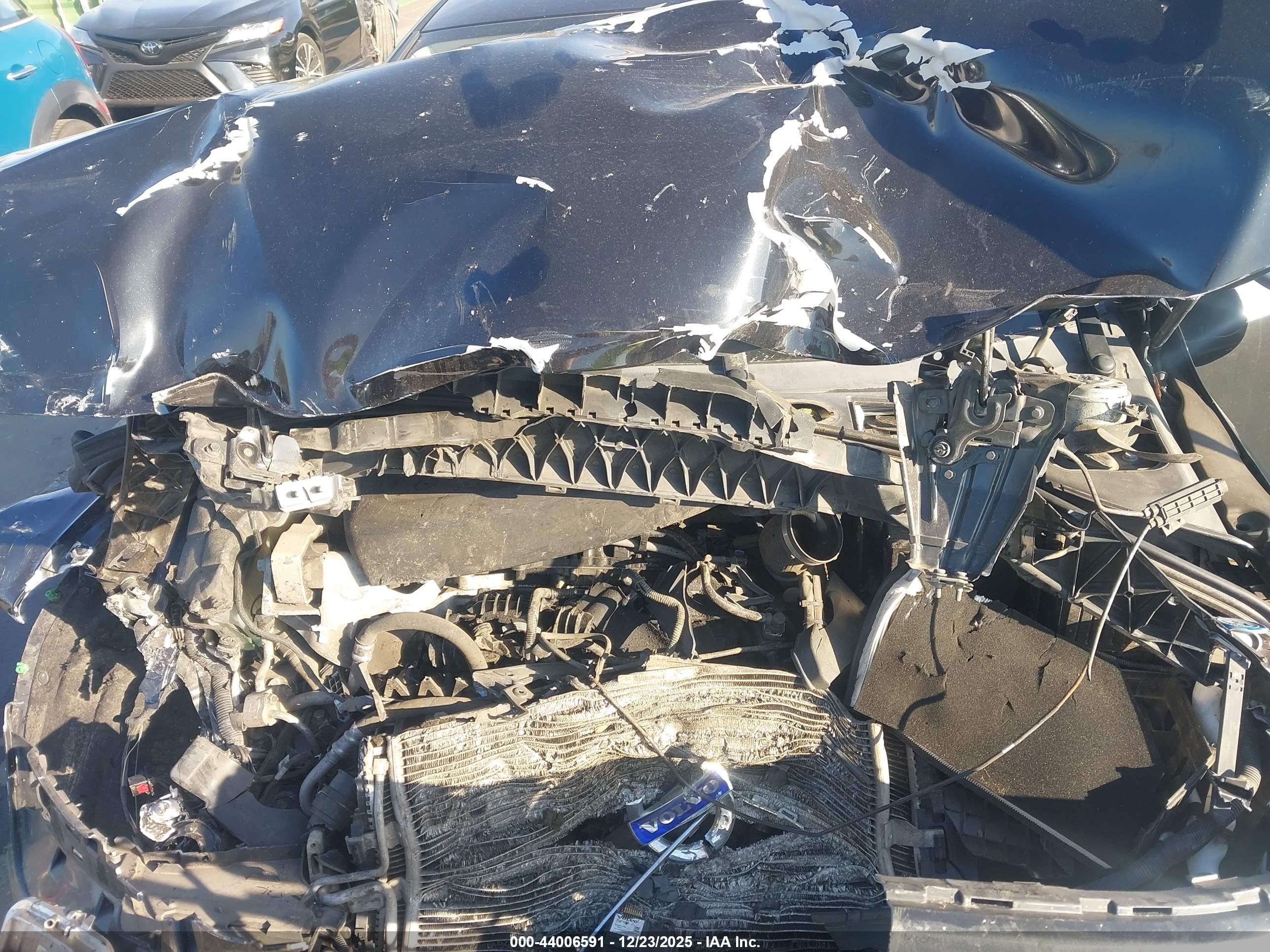 VOLVO S60 image 10