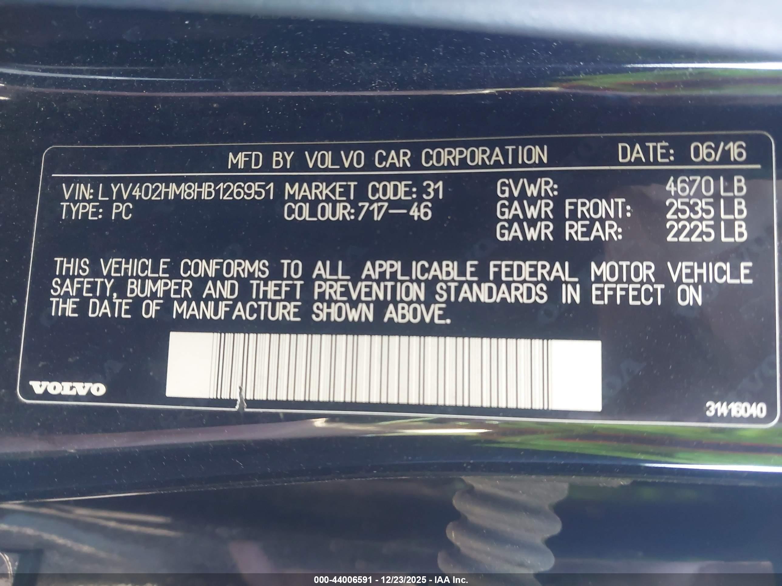 VOLVO S60 image 9