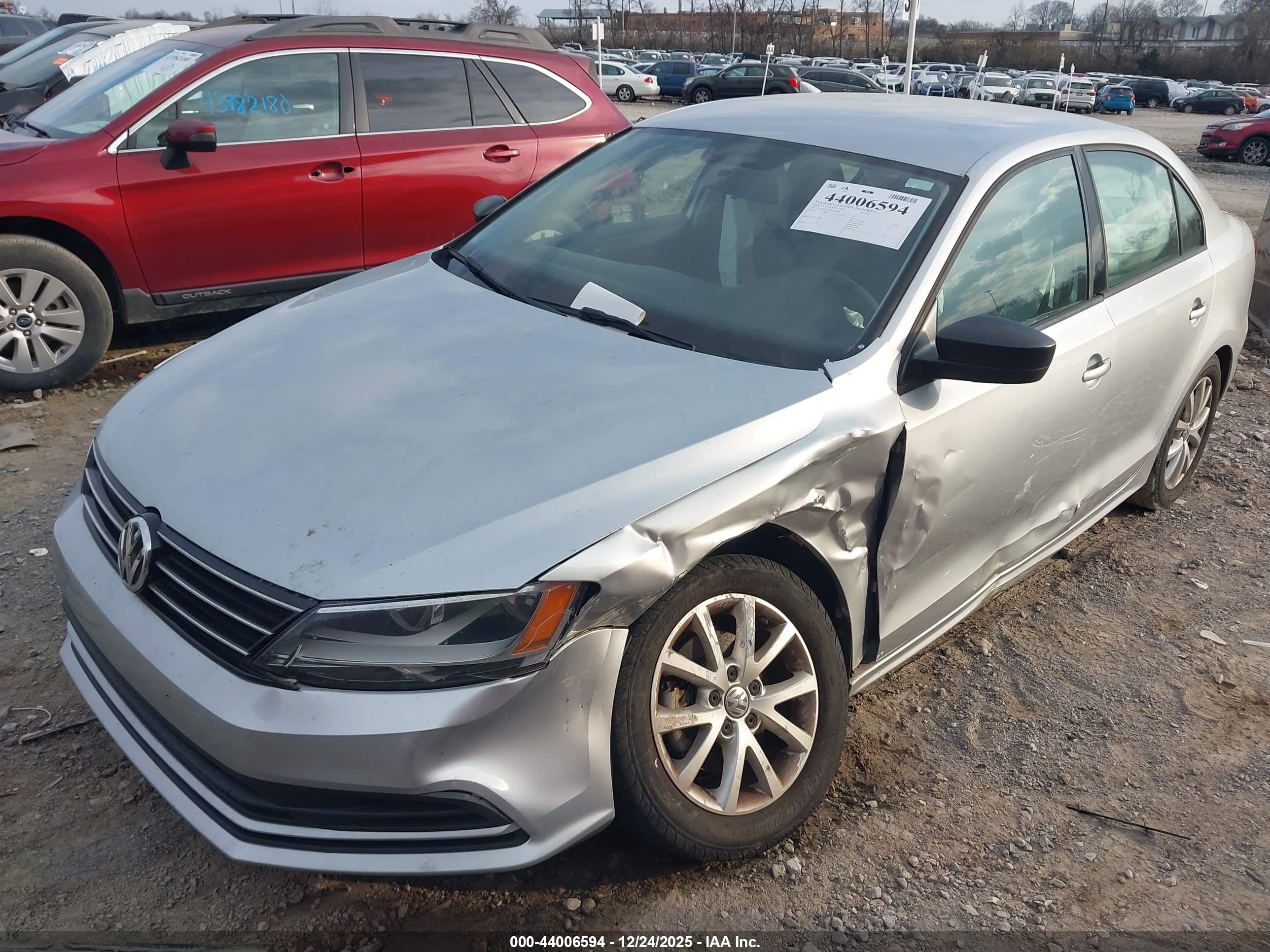 VOLKSWAGEN JETTA image 6