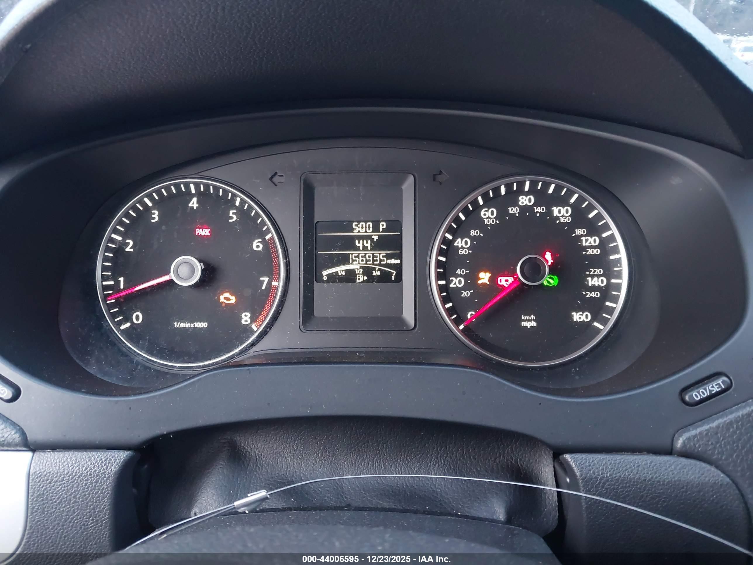 VOLKSWAGEN JETTA image 7