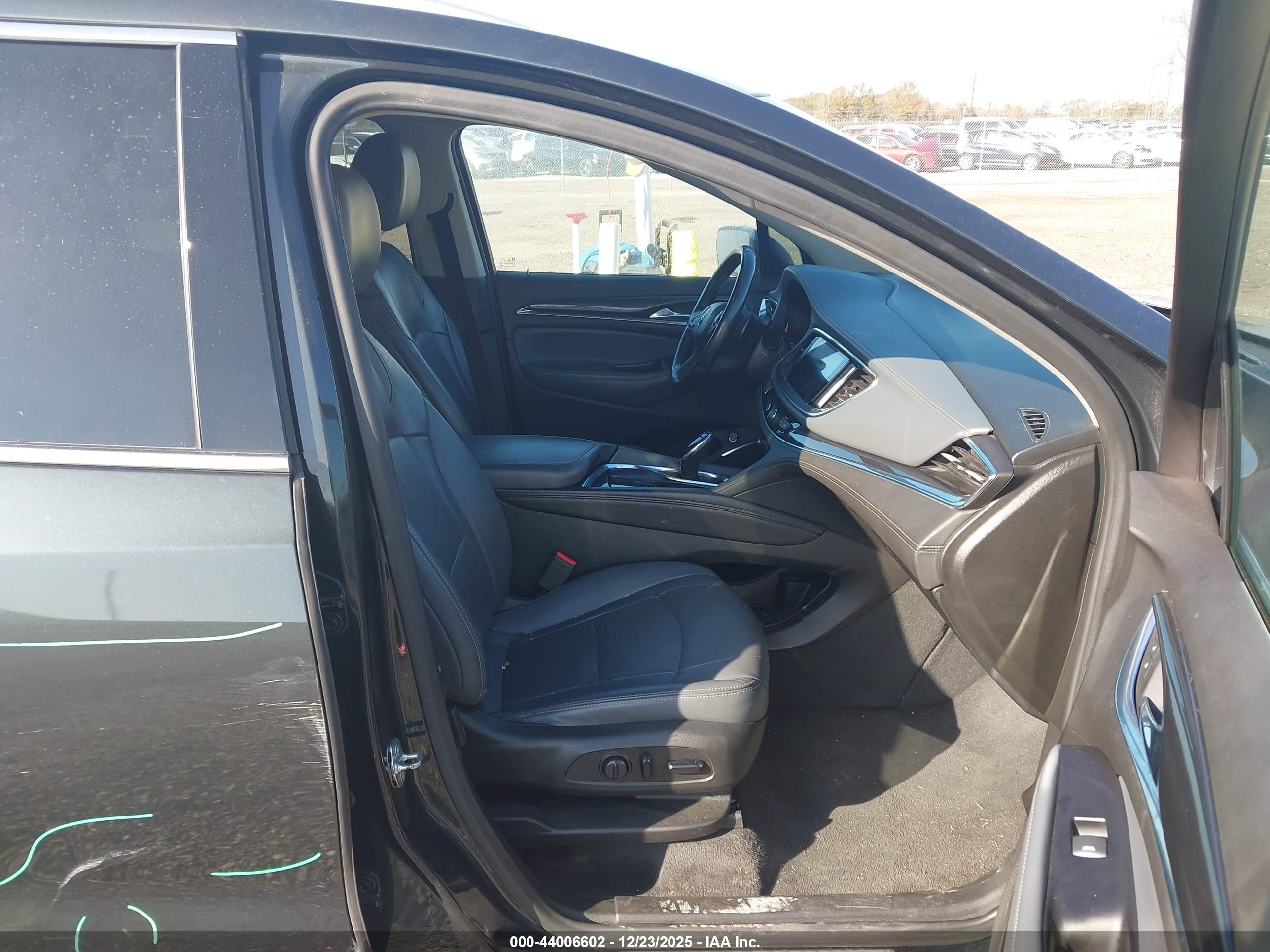 BUICK ENCLAVE image 5