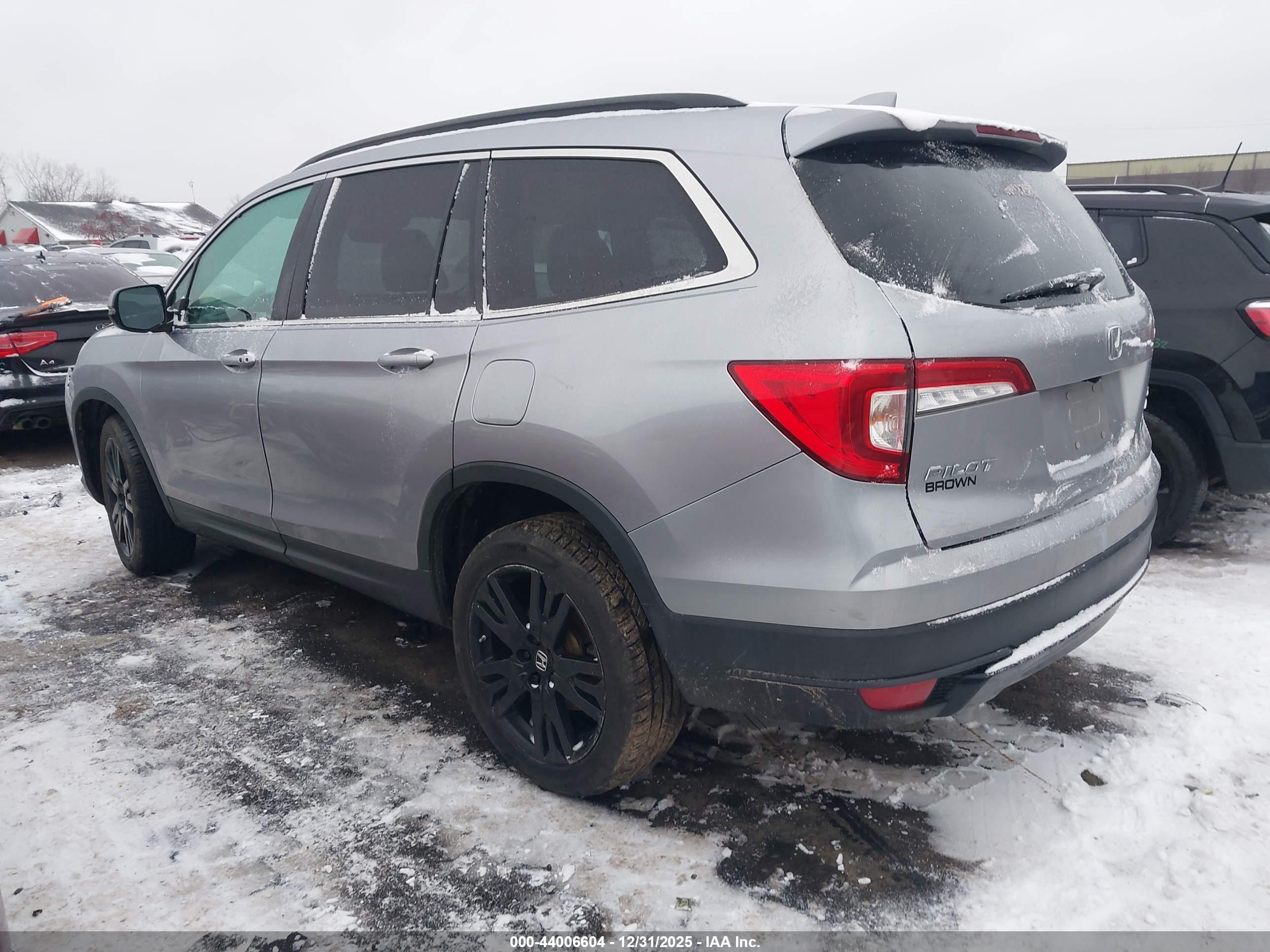 HONDA PILOT image 3