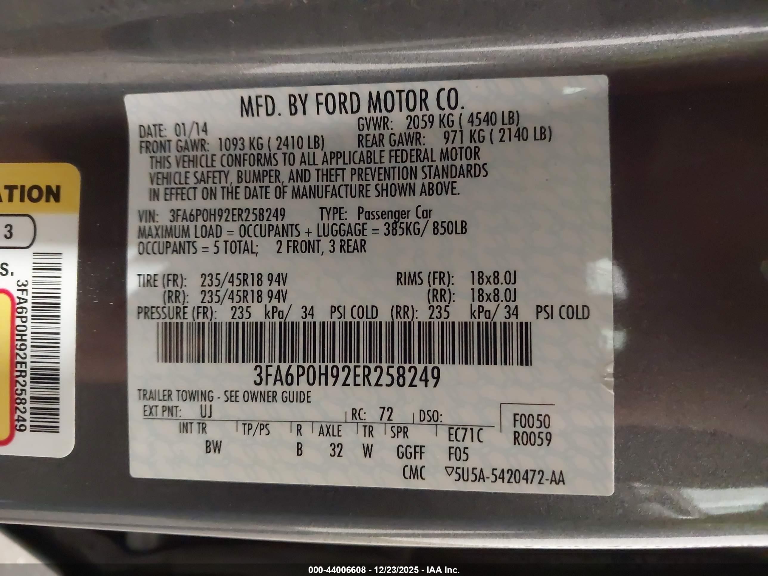 FORD FUSION image 9