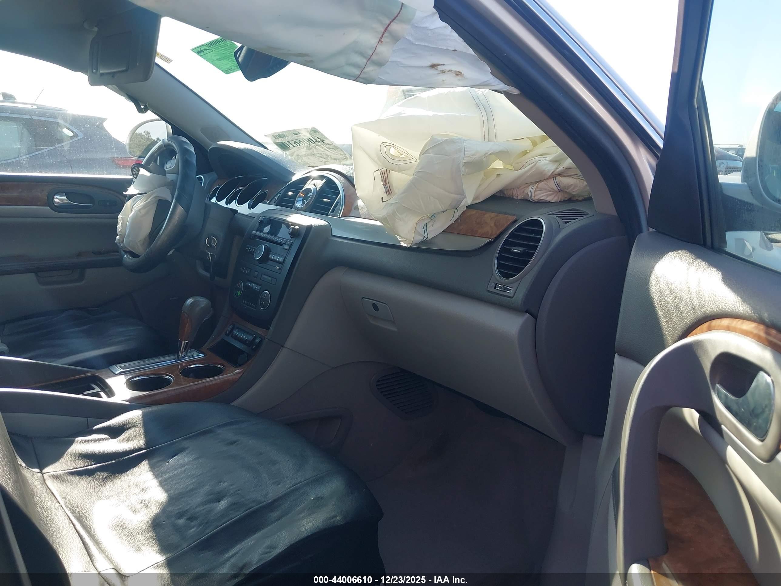 BUICK ENCLAVE image 5
