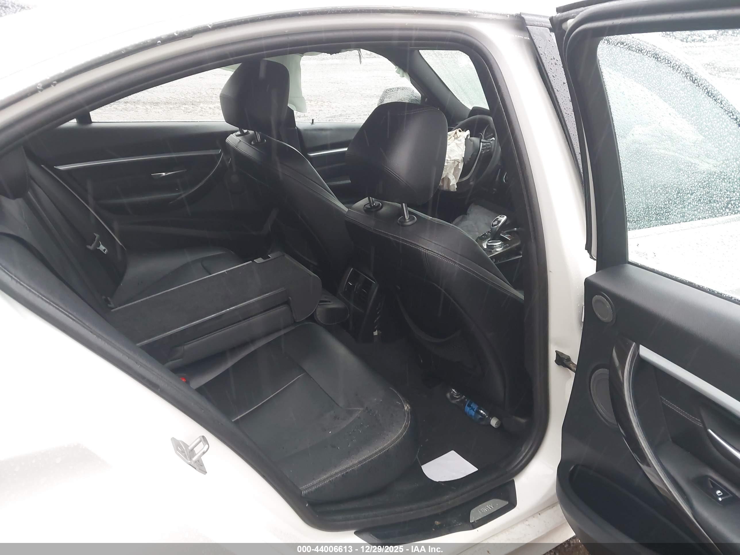 BMW 340I image 8