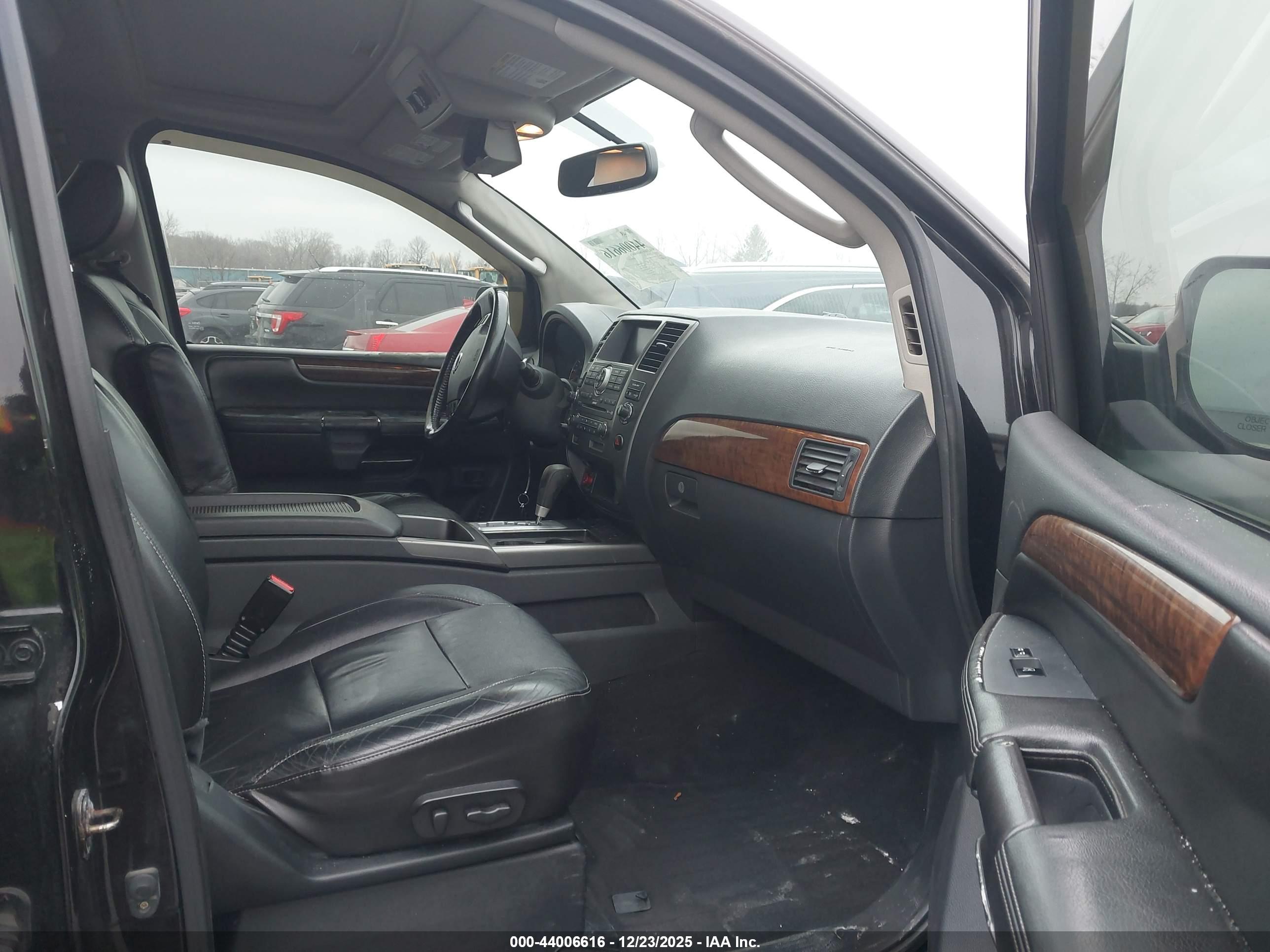 NISSAN ARMADA image 5