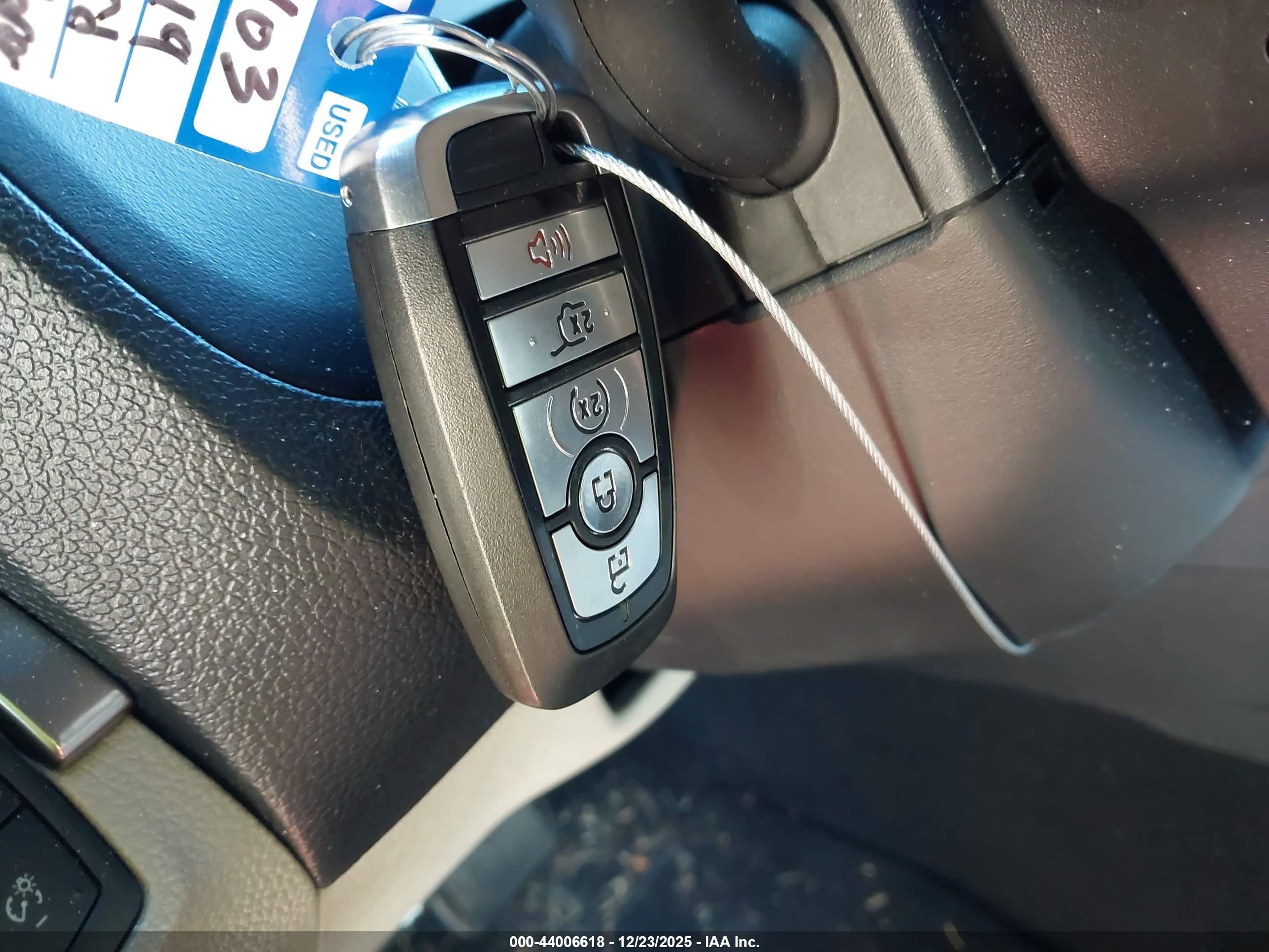 FORD EXPLORER image 11