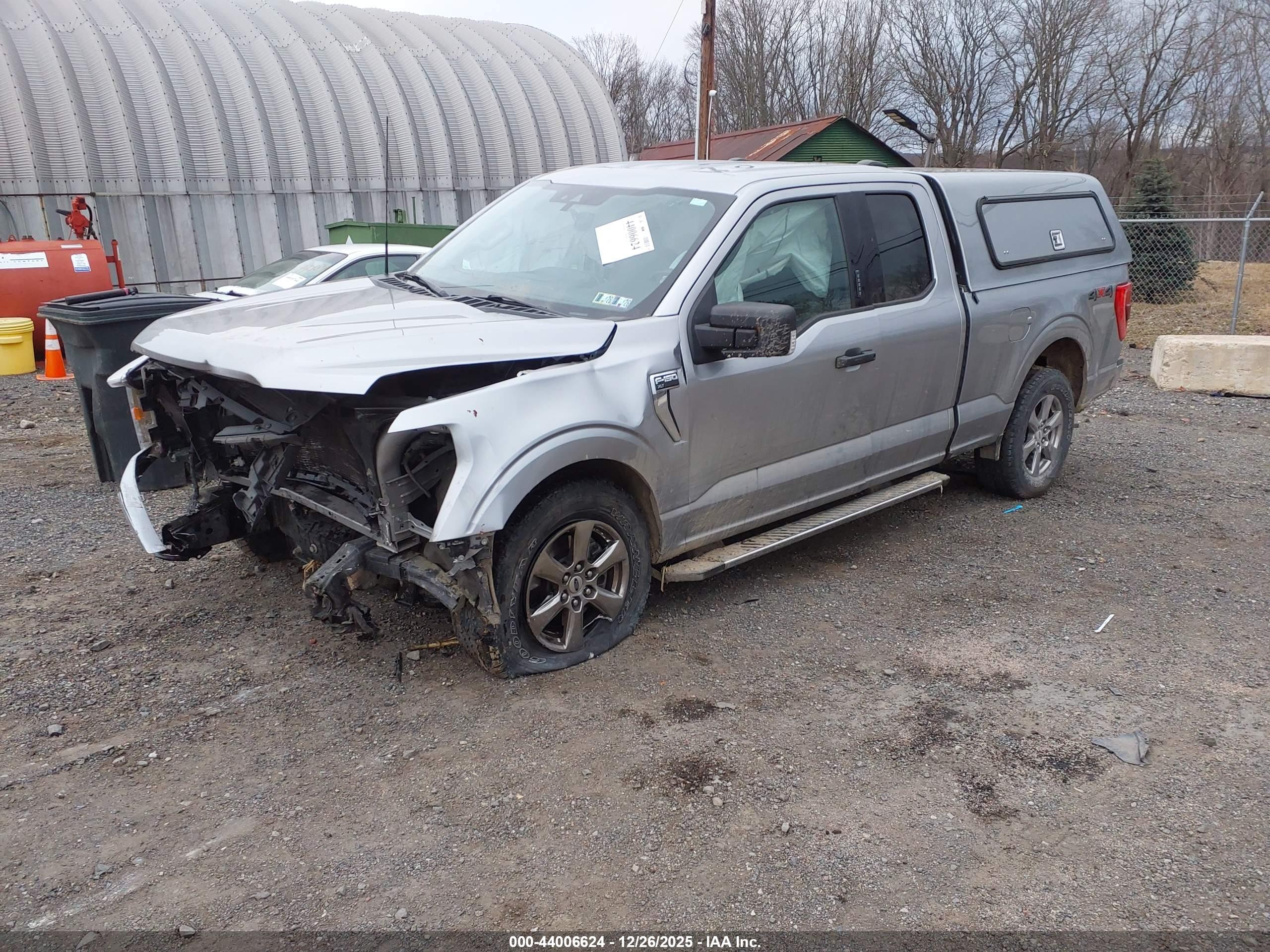 FORD F-150 image 2