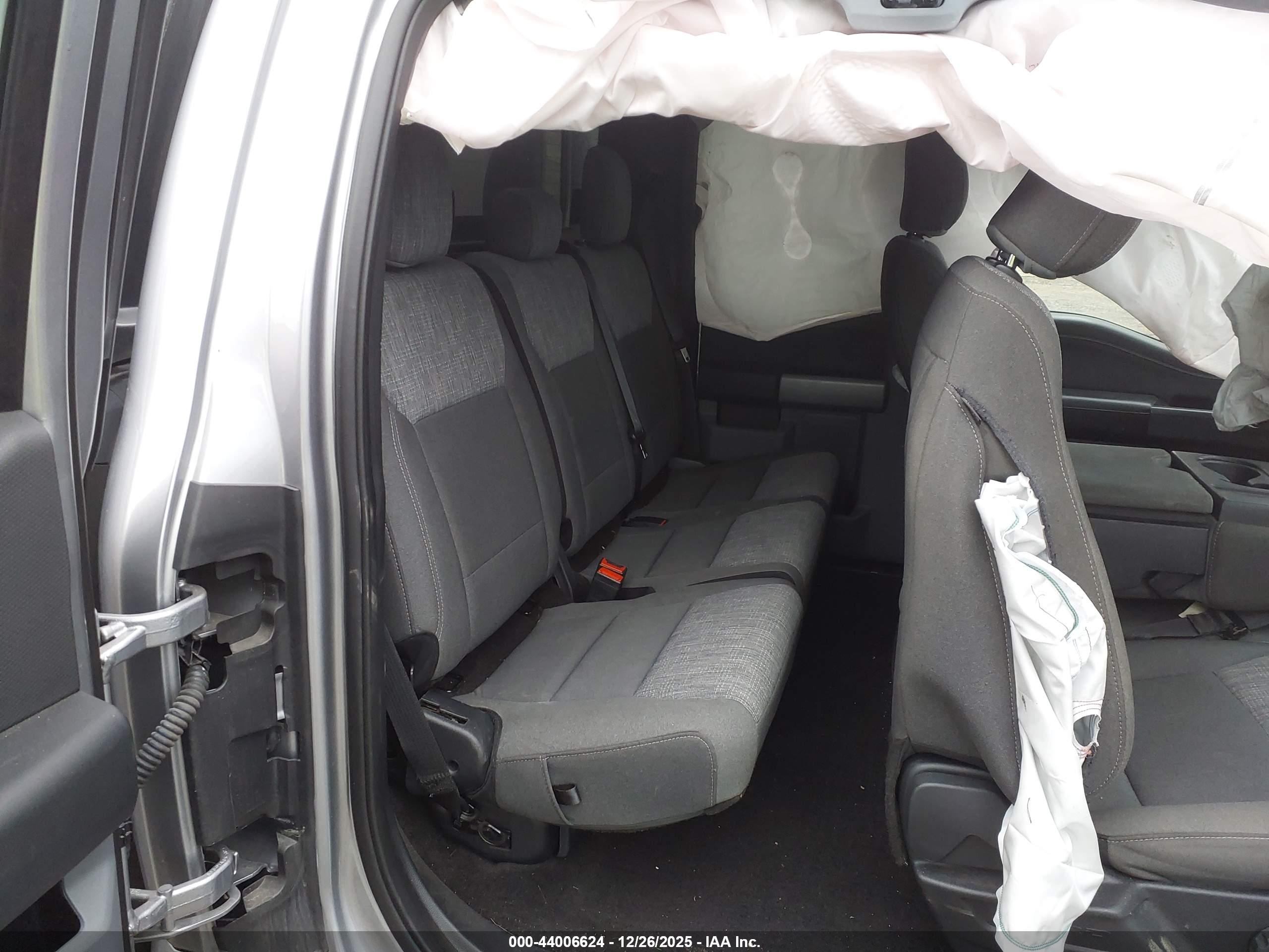 FORD F-150 image 8