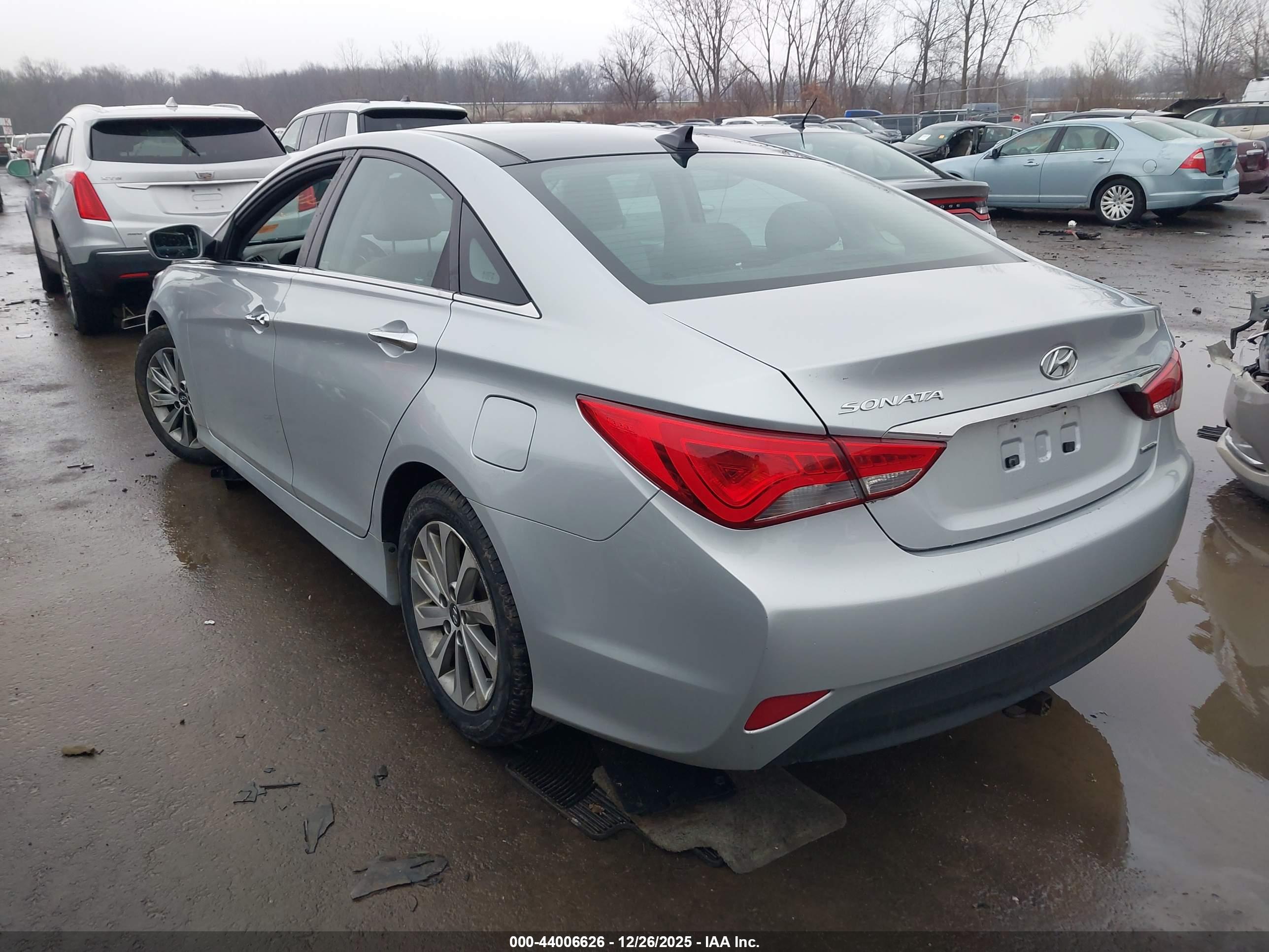HYUNDAI SONATA image 3