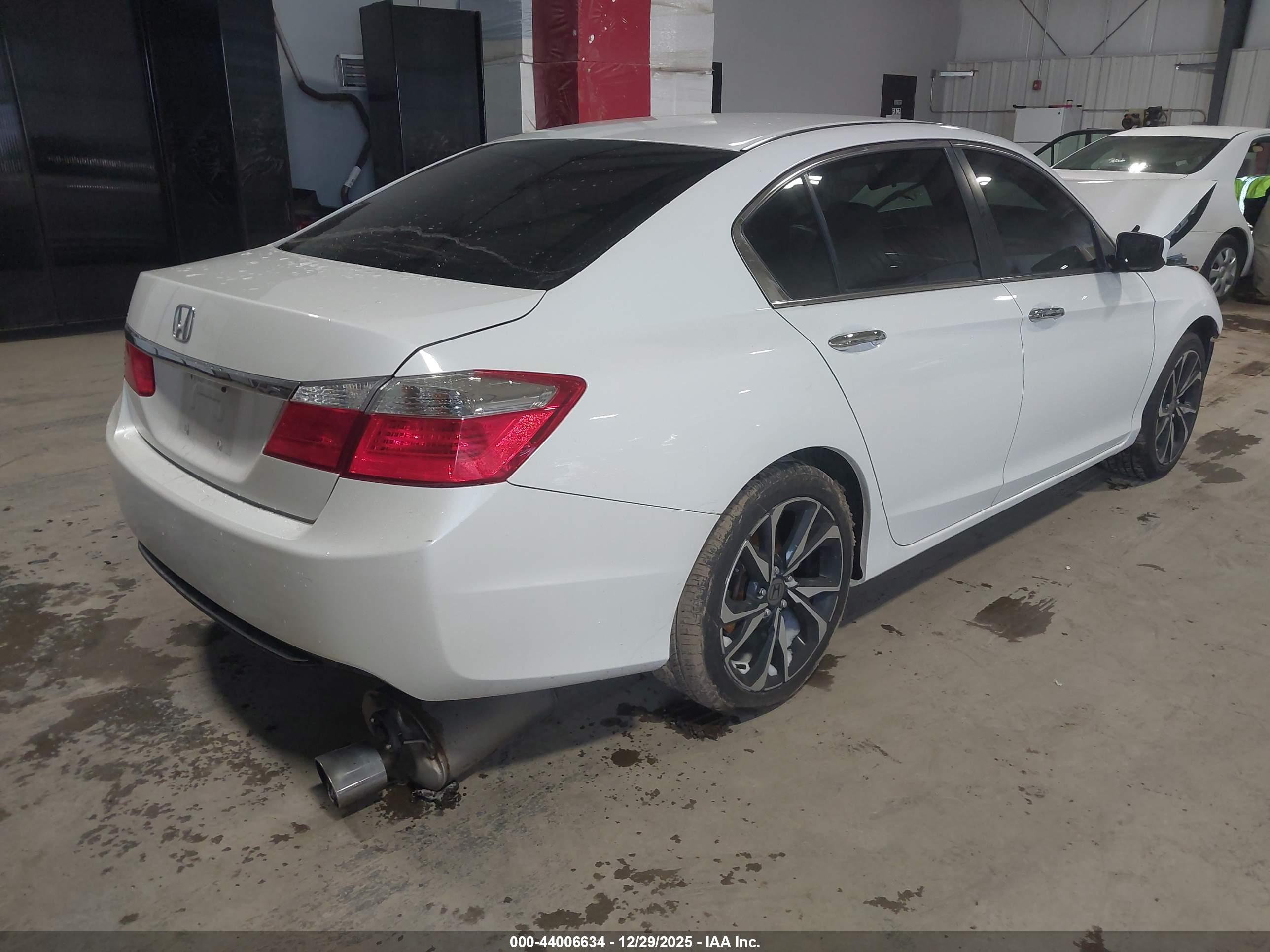 HONDA ACCORD image 4