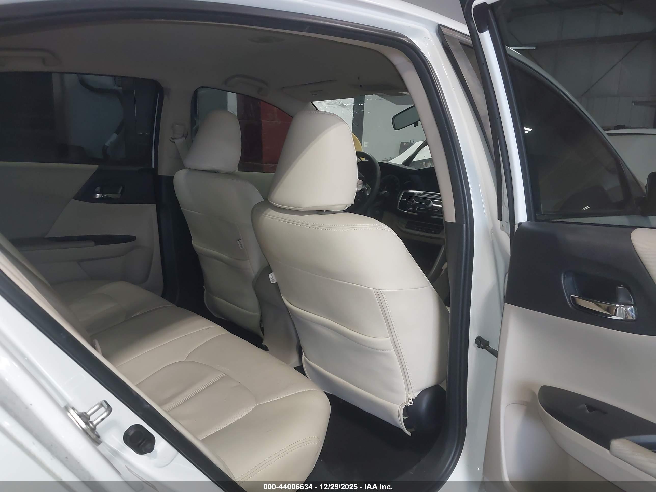 HONDA ACCORD image 8