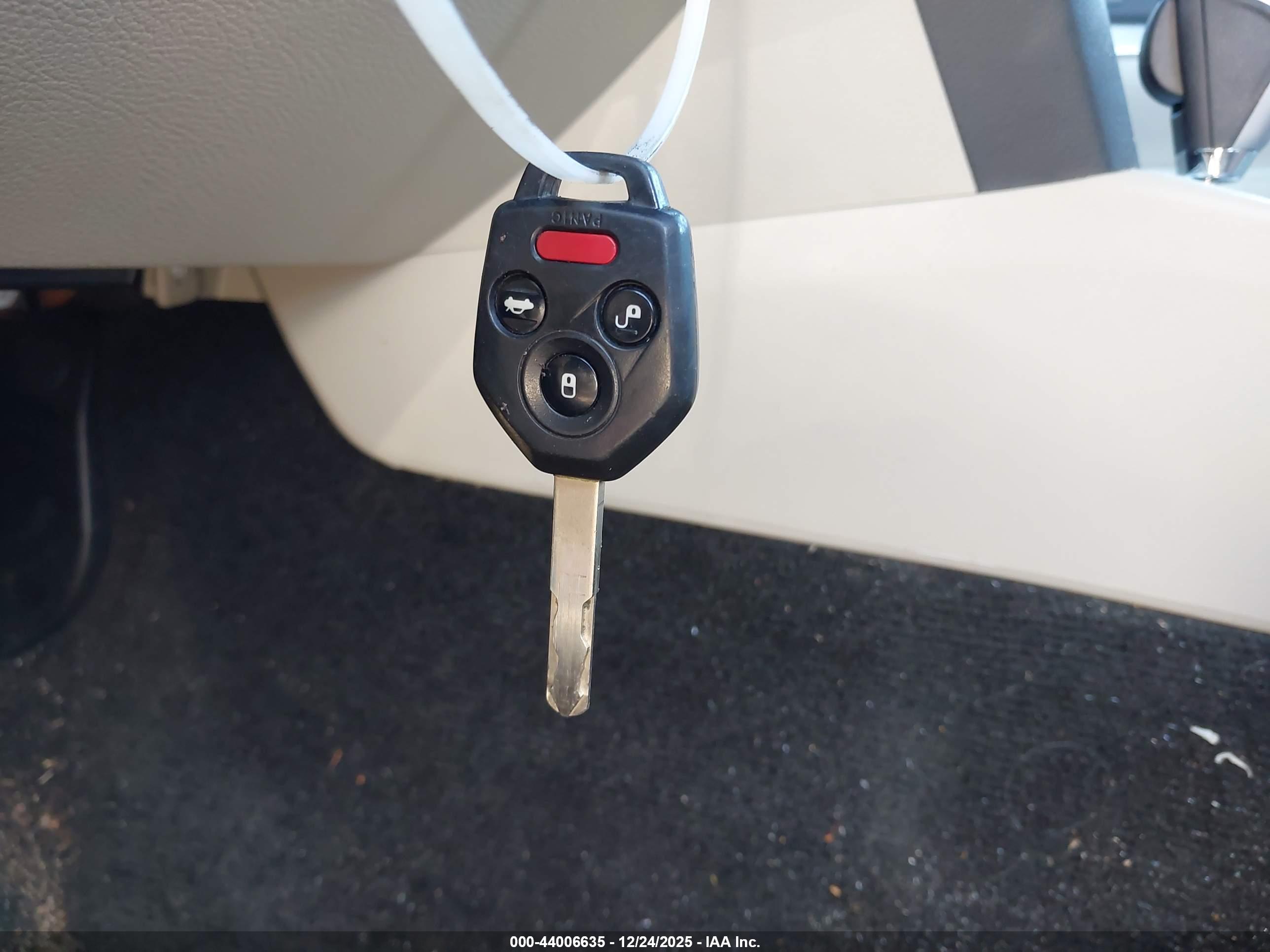 SUBARU OUTBACK image 11