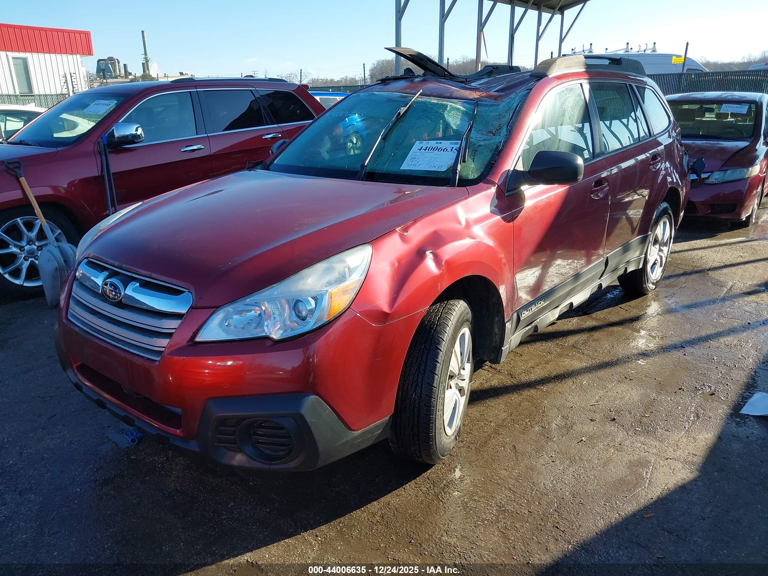 SUBARU OUTBACK image 2