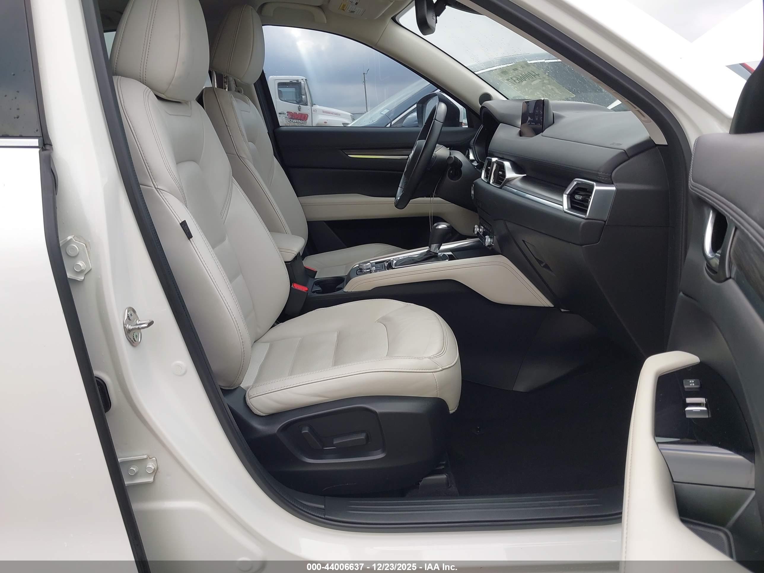 MAZDA CX-5 image 5