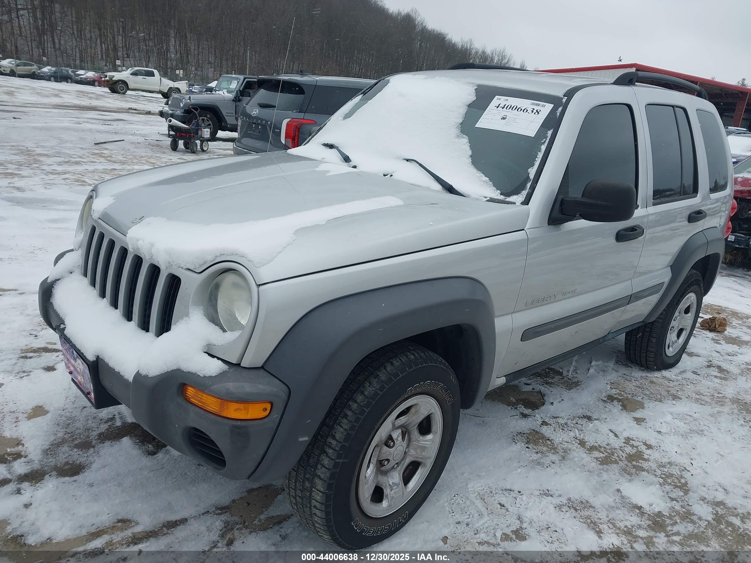 JEEP LIBERTY image 2