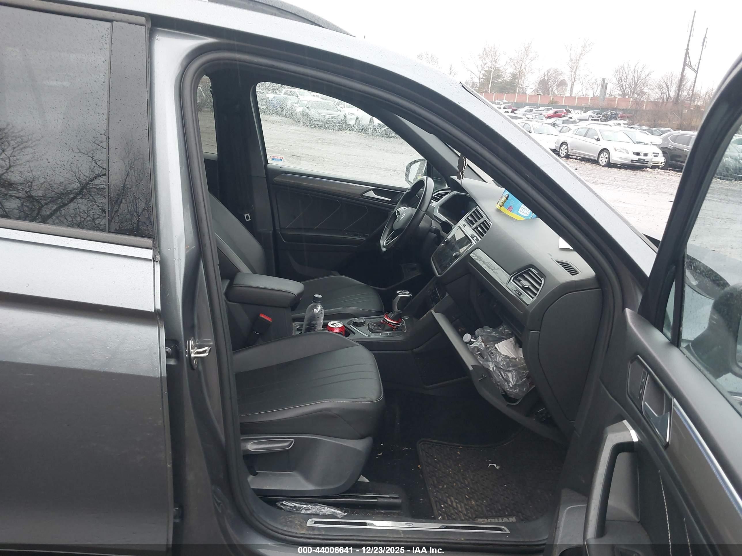 VOLKSWAGEN TIGUAN image 5