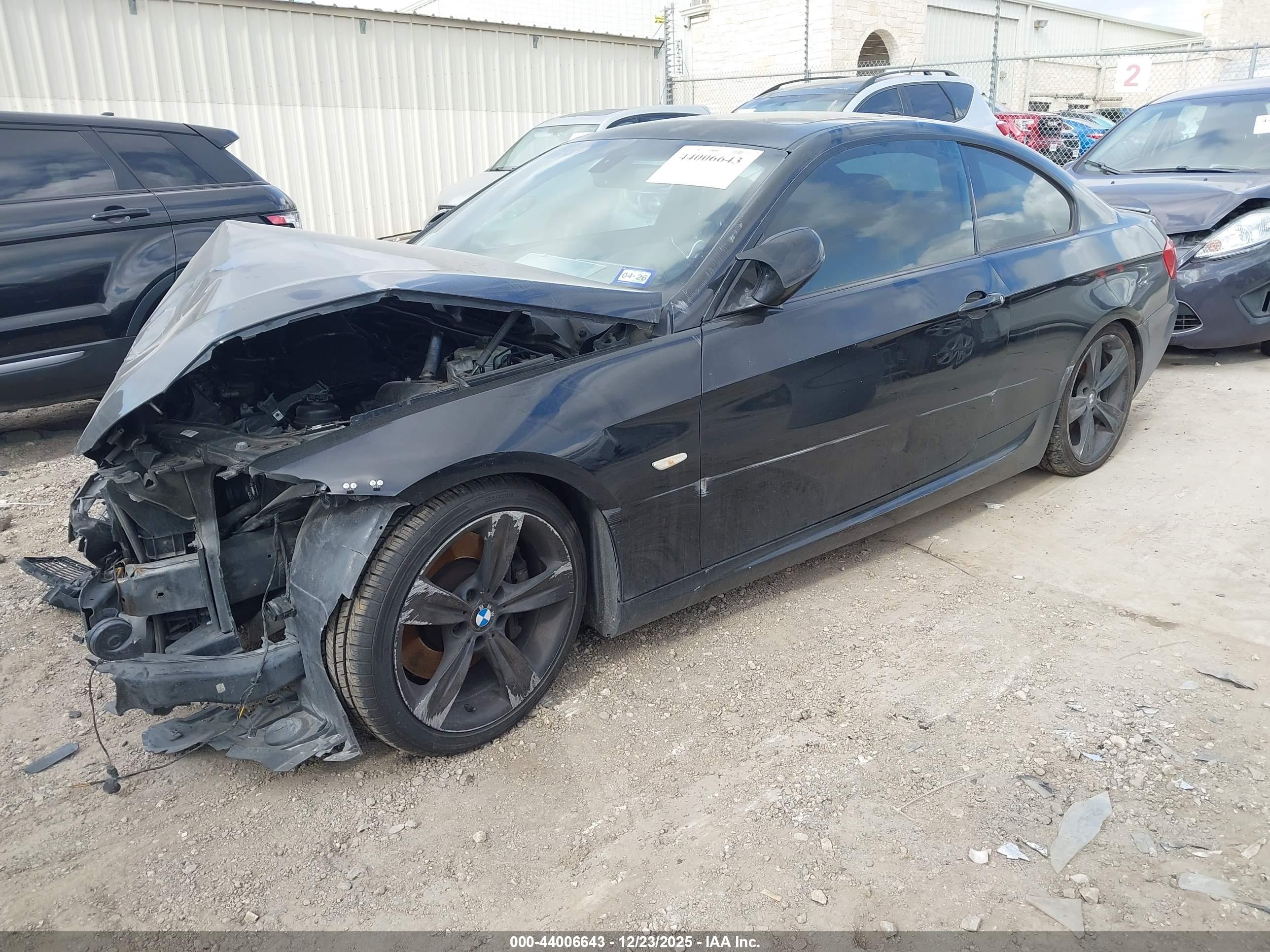 BMW 335I image 2