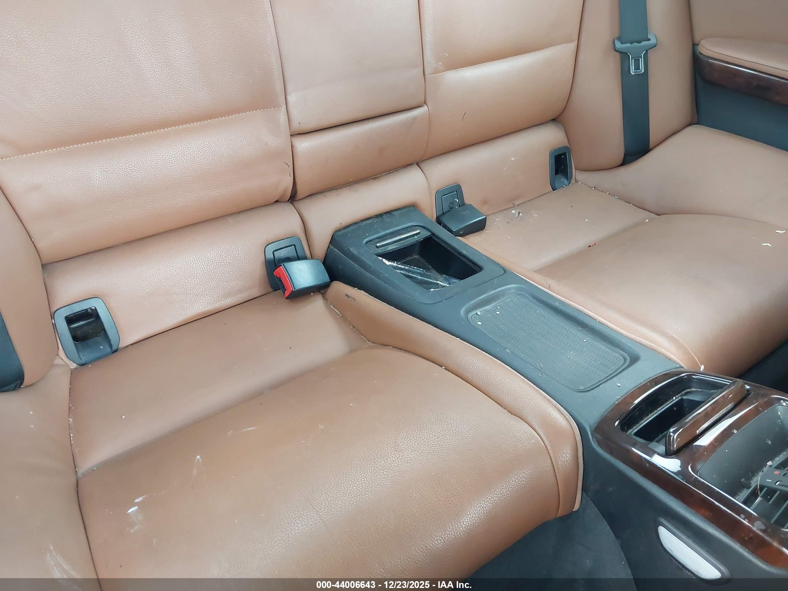 BMW 335I image 8