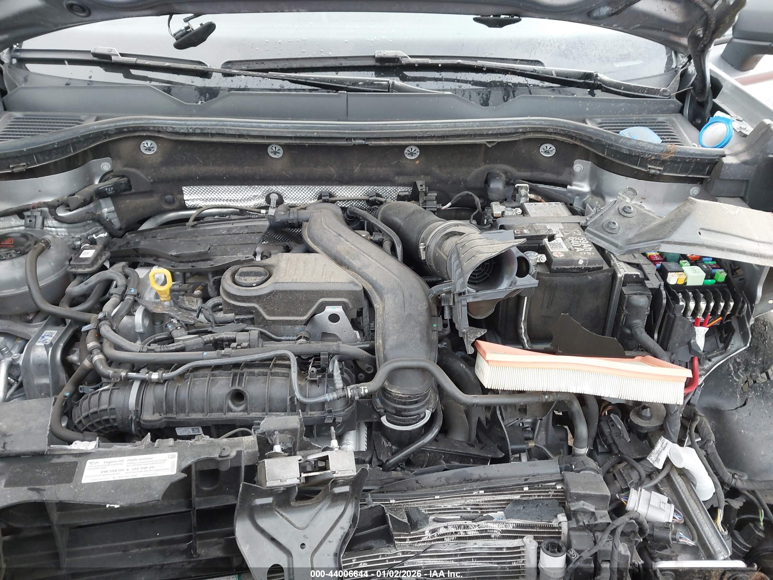 VOLKSWAGEN TAOS image 10