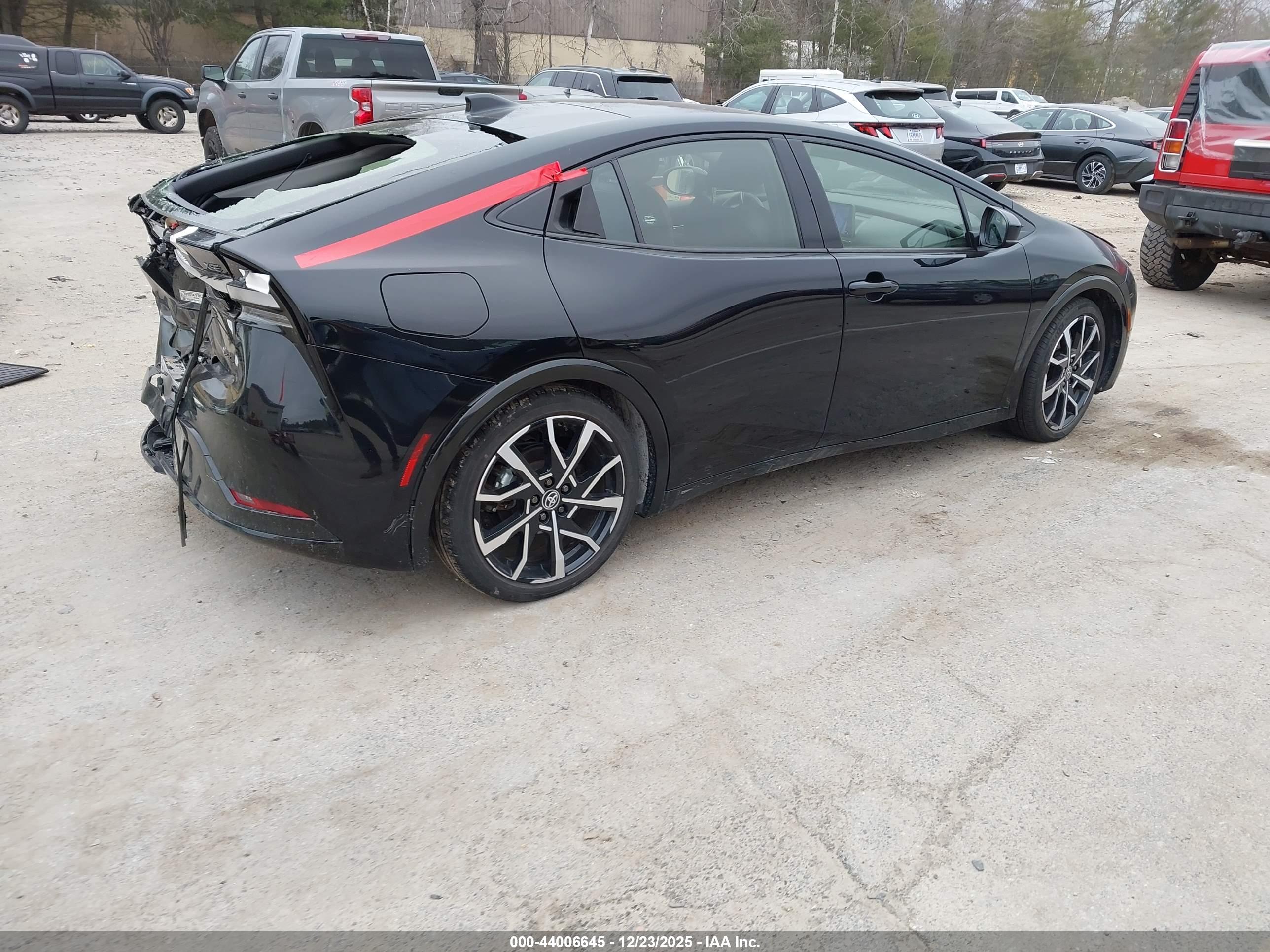 TOYOTA PRIUS image 4