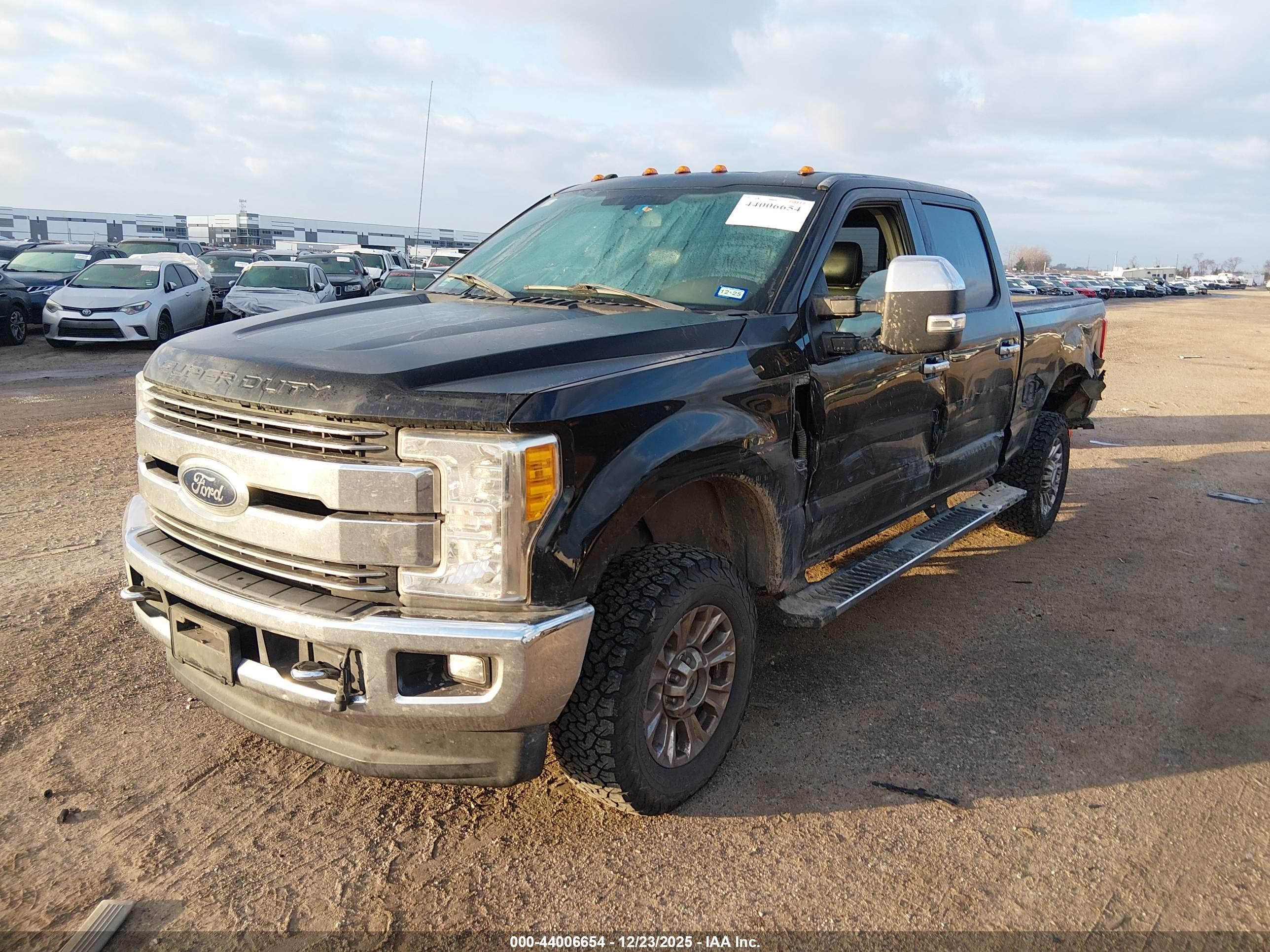 FORD F-250 image 2