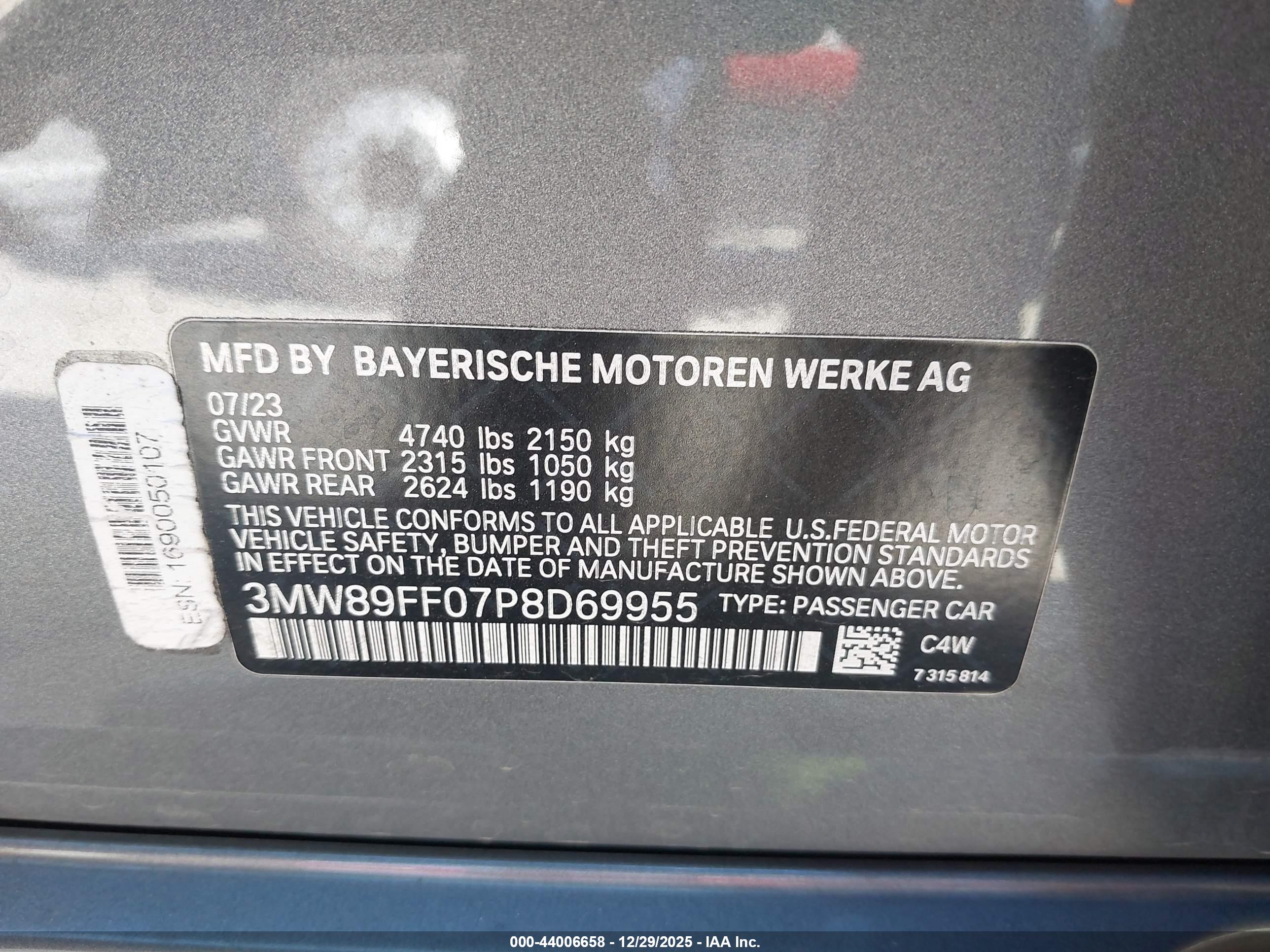 BMW 330I image 9