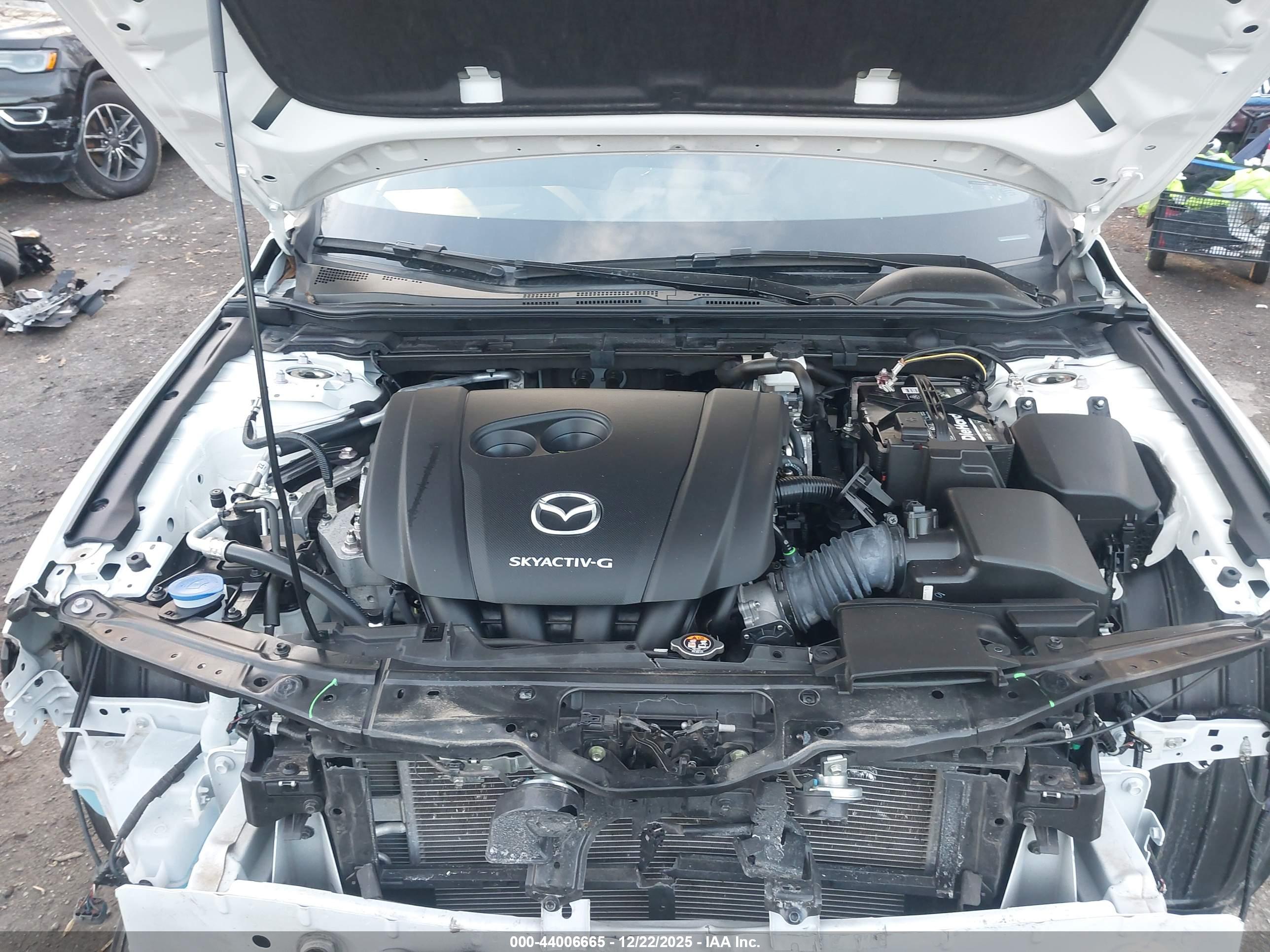 MAZDA MAZDA3 image 10