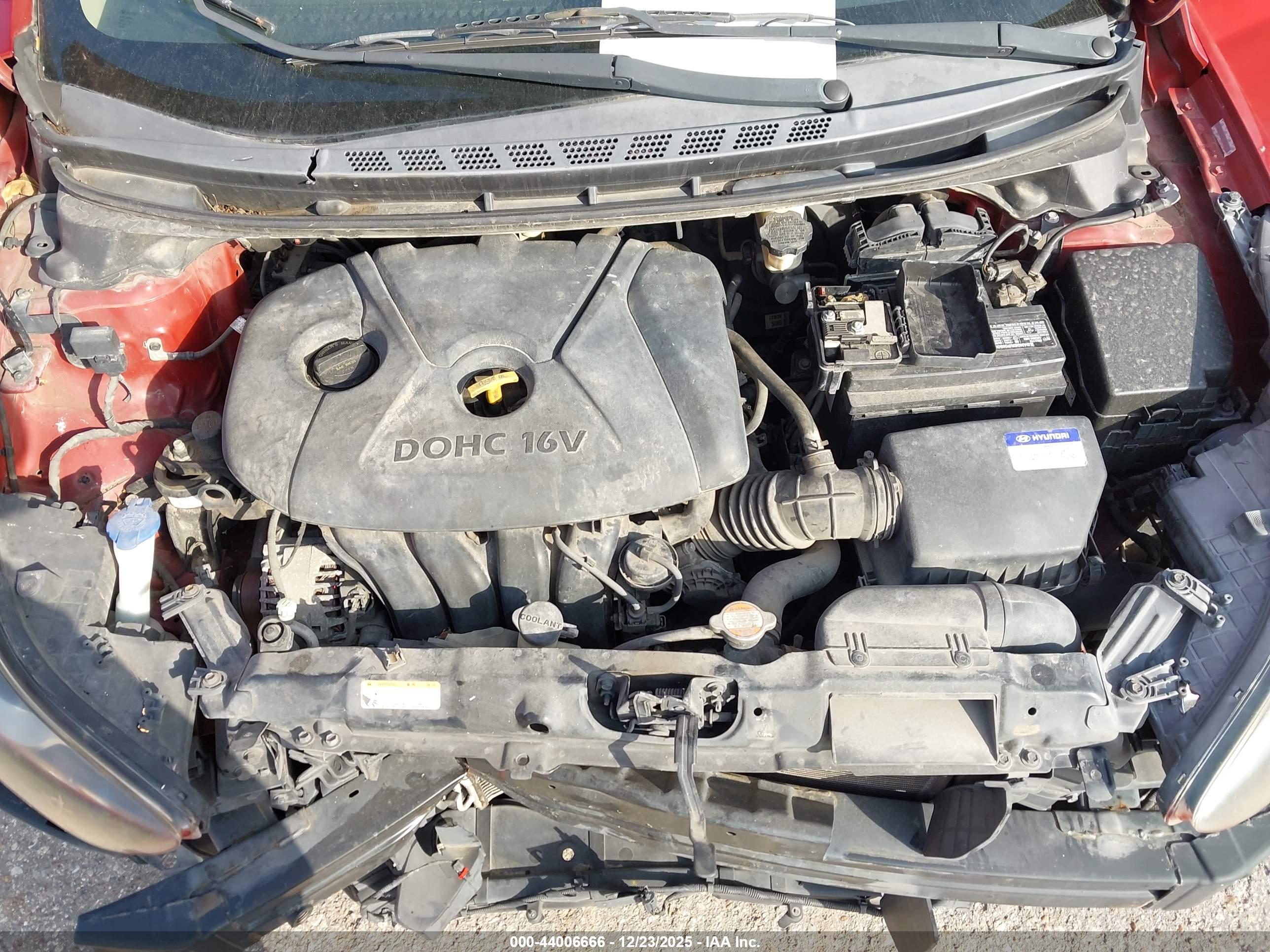 HYUNDAI ELANTRA image 10