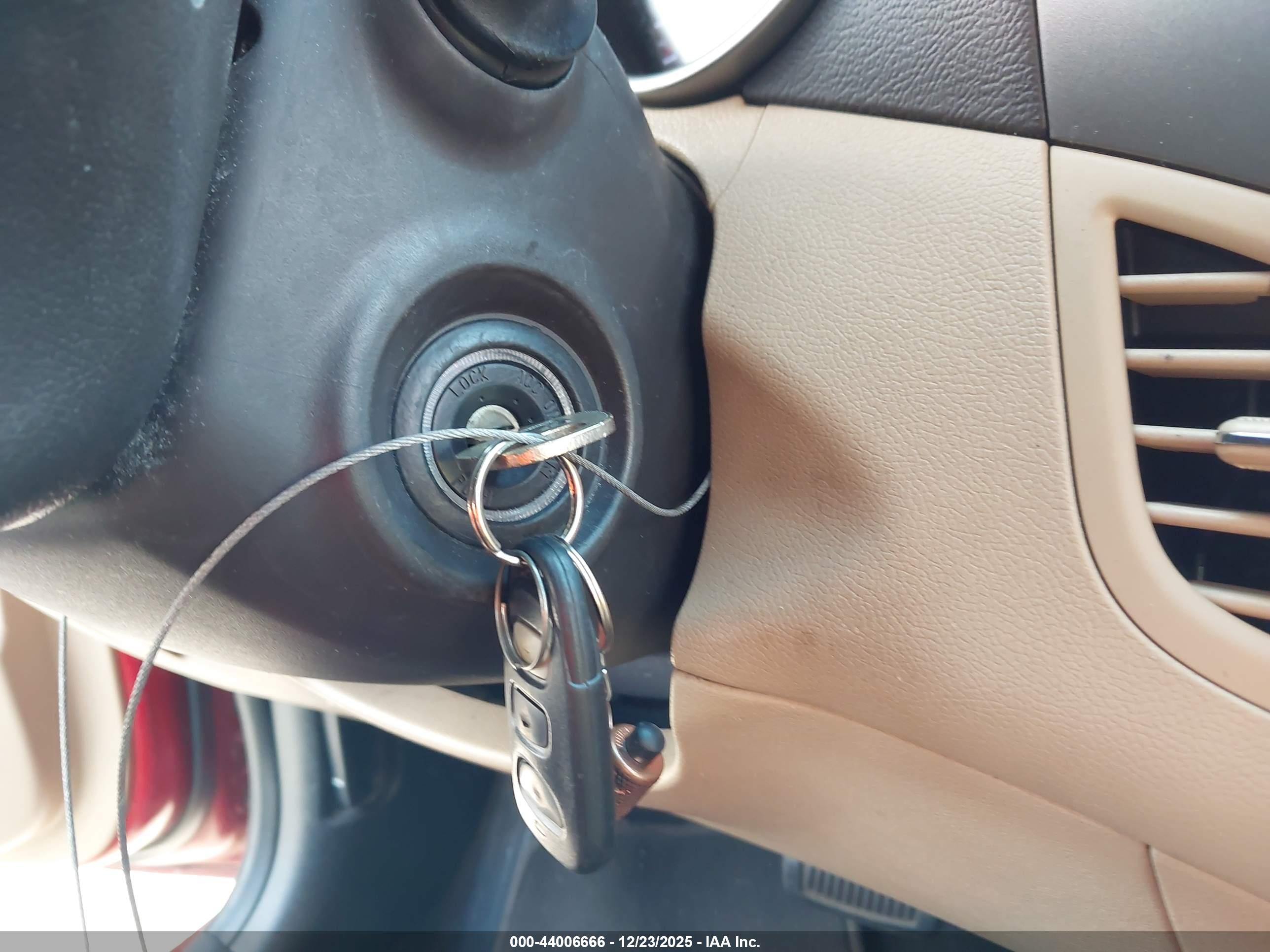 HYUNDAI ELANTRA image 11