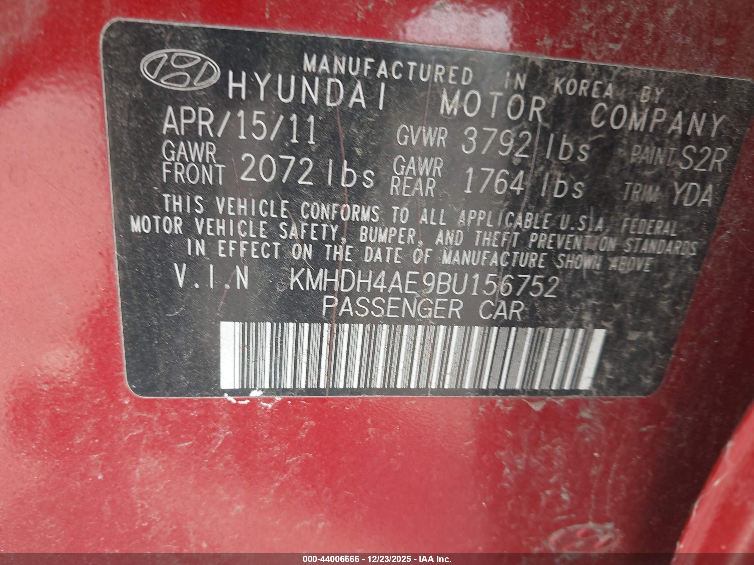 HYUNDAI ELANTRA image 9
