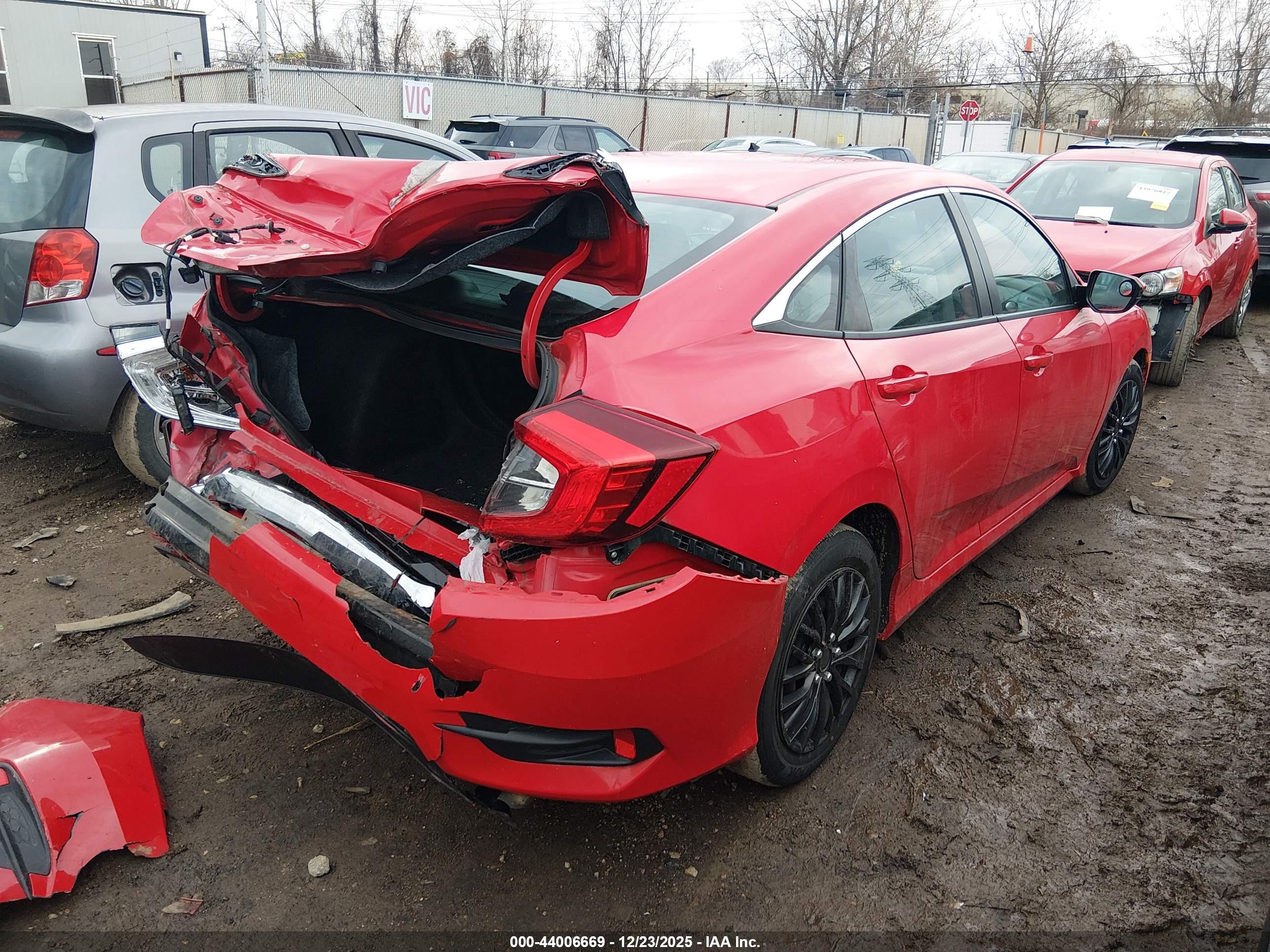 HONDA CIVIC image 4