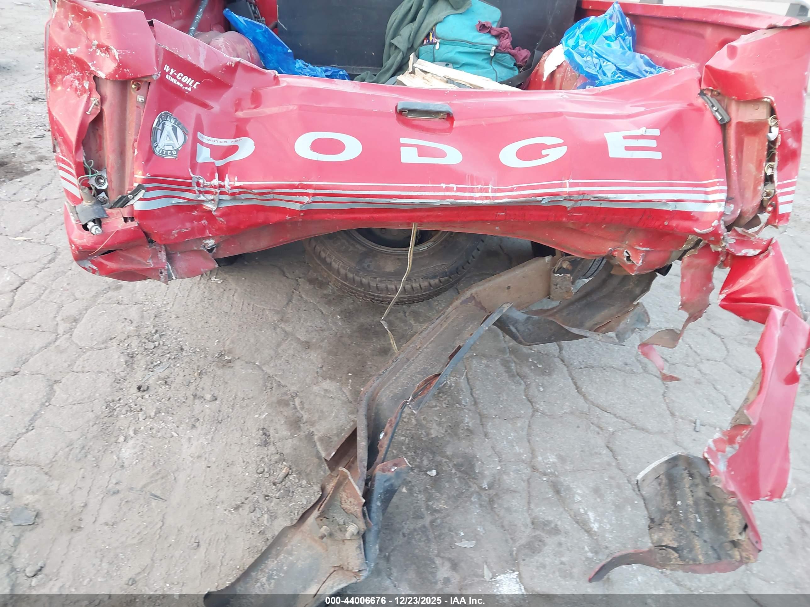 DODGE RAM image 6