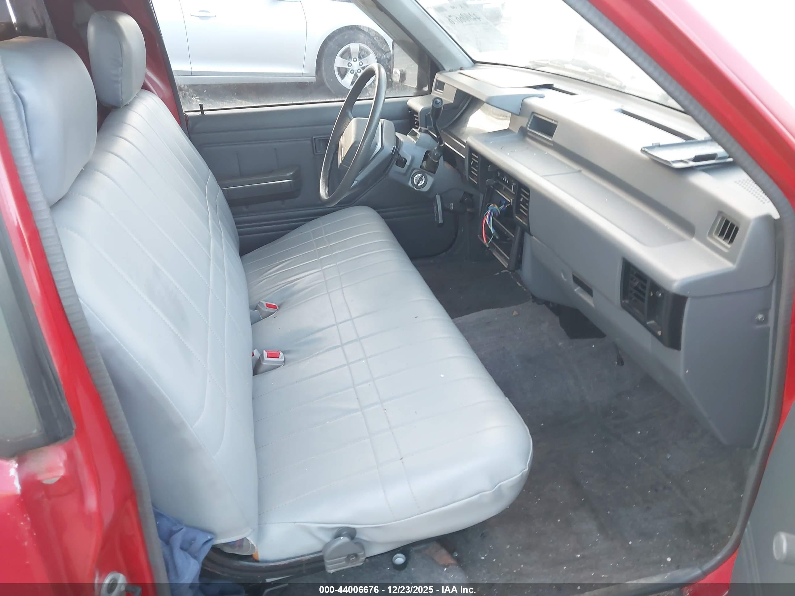 DODGE RAM image 8
