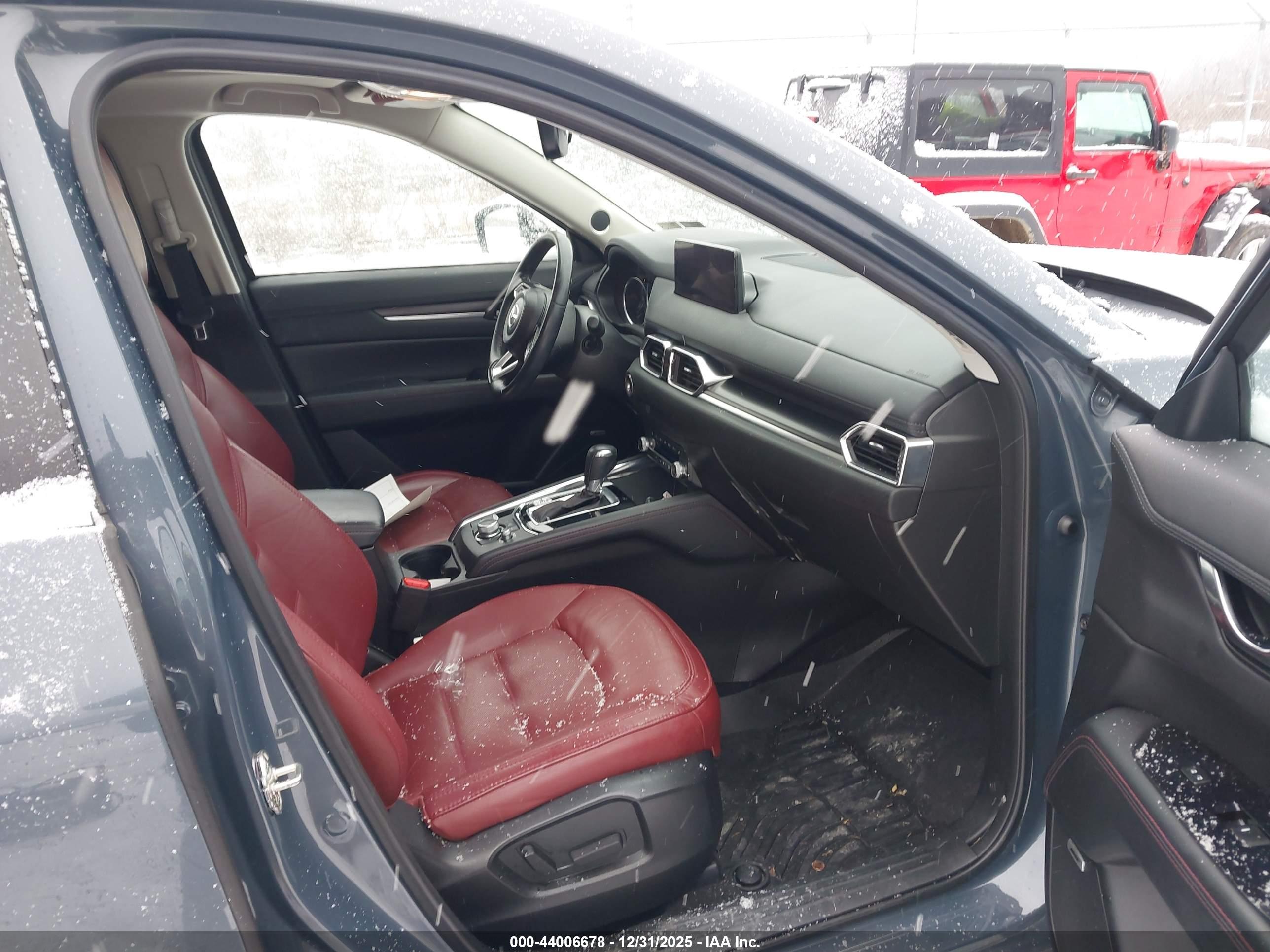MAZDA CX-5 image 5