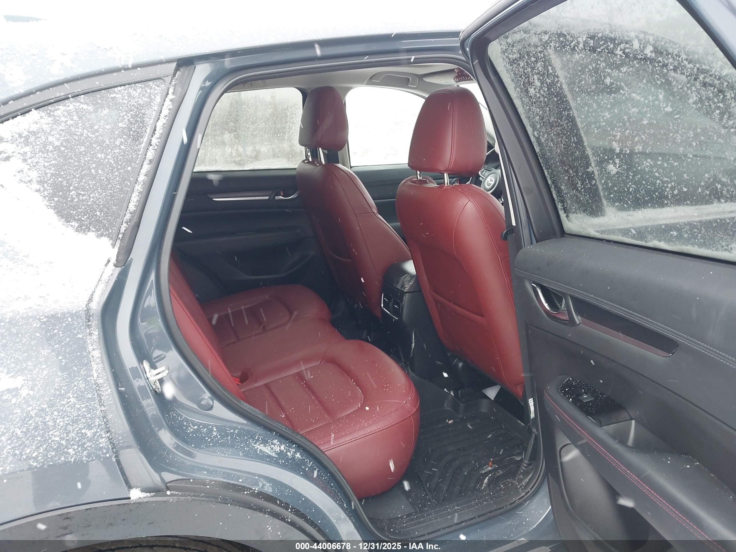 MAZDA CX-5 image 8