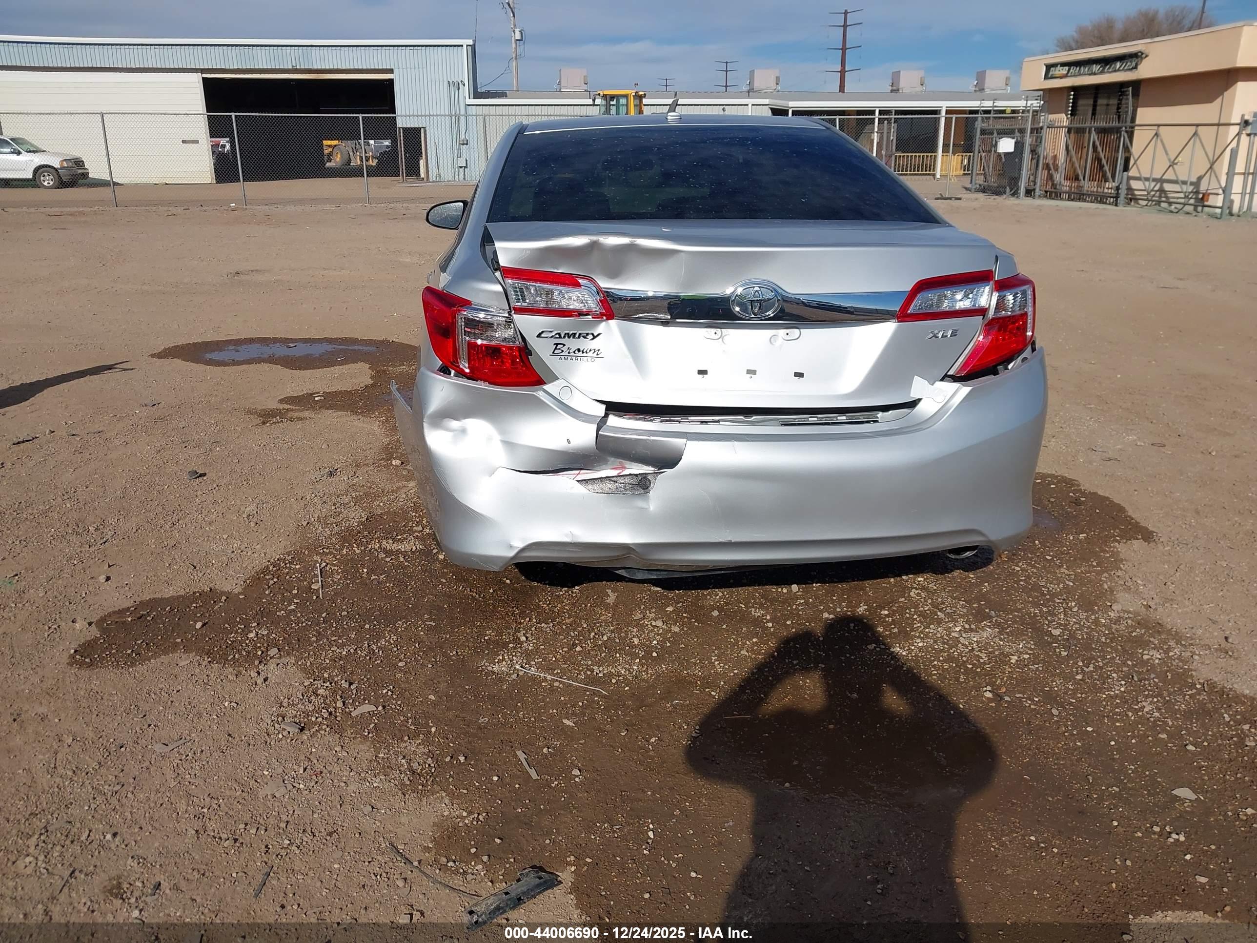 TOYOTA CAMRY image 6