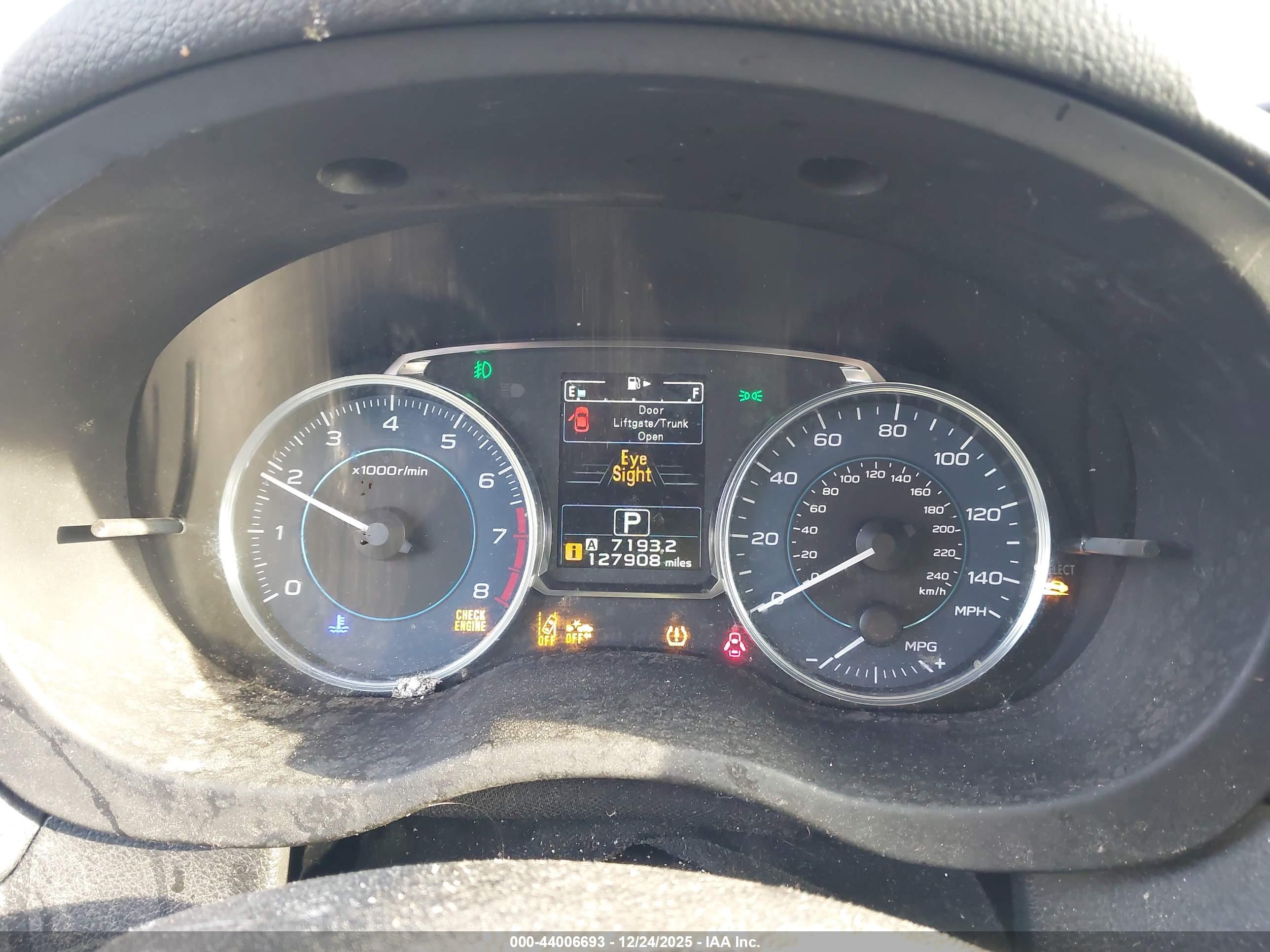 SUBARU CROSSTREK image 7