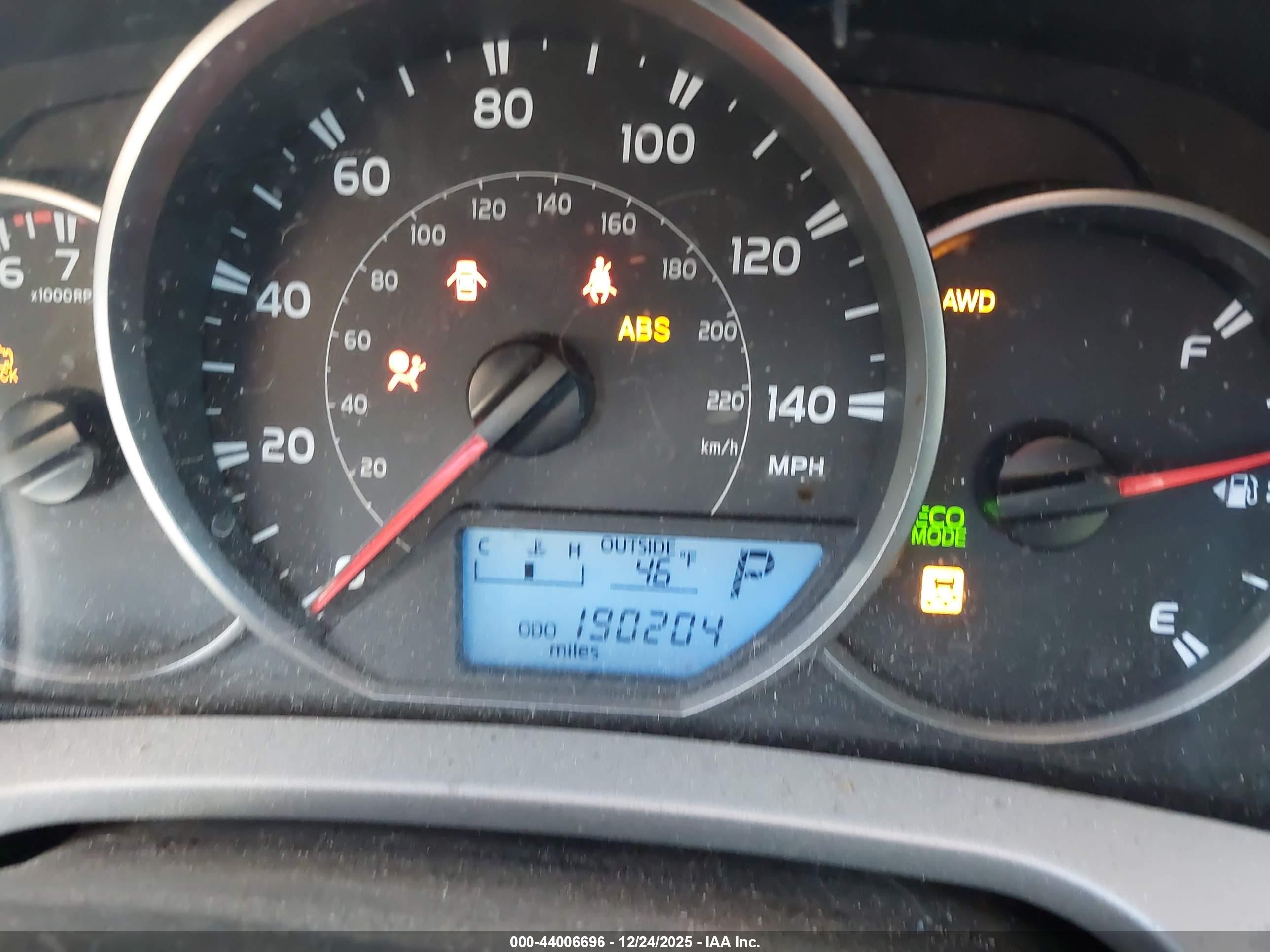 TOYOTA RAV4 image 7