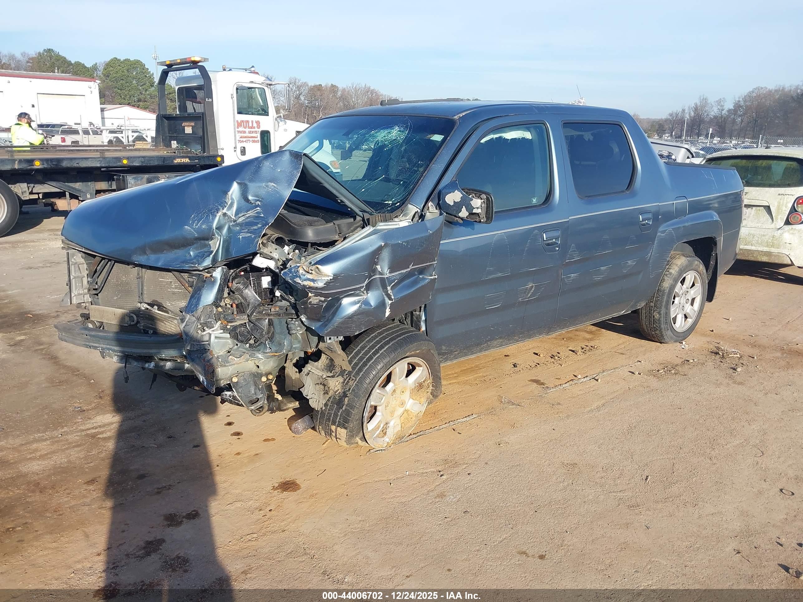 HONDA RIDGELINE image 2