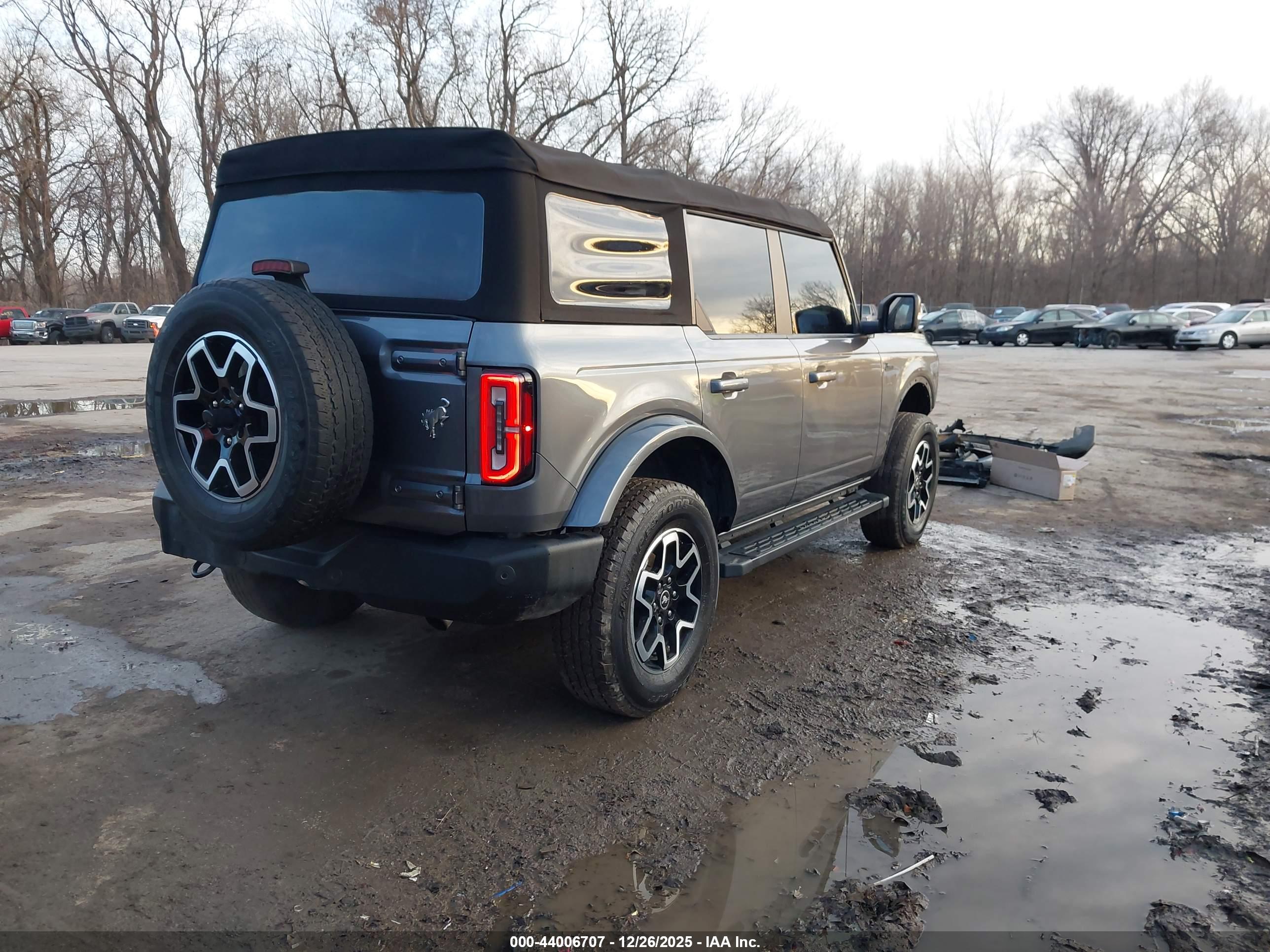 FORD BRONCO image 4