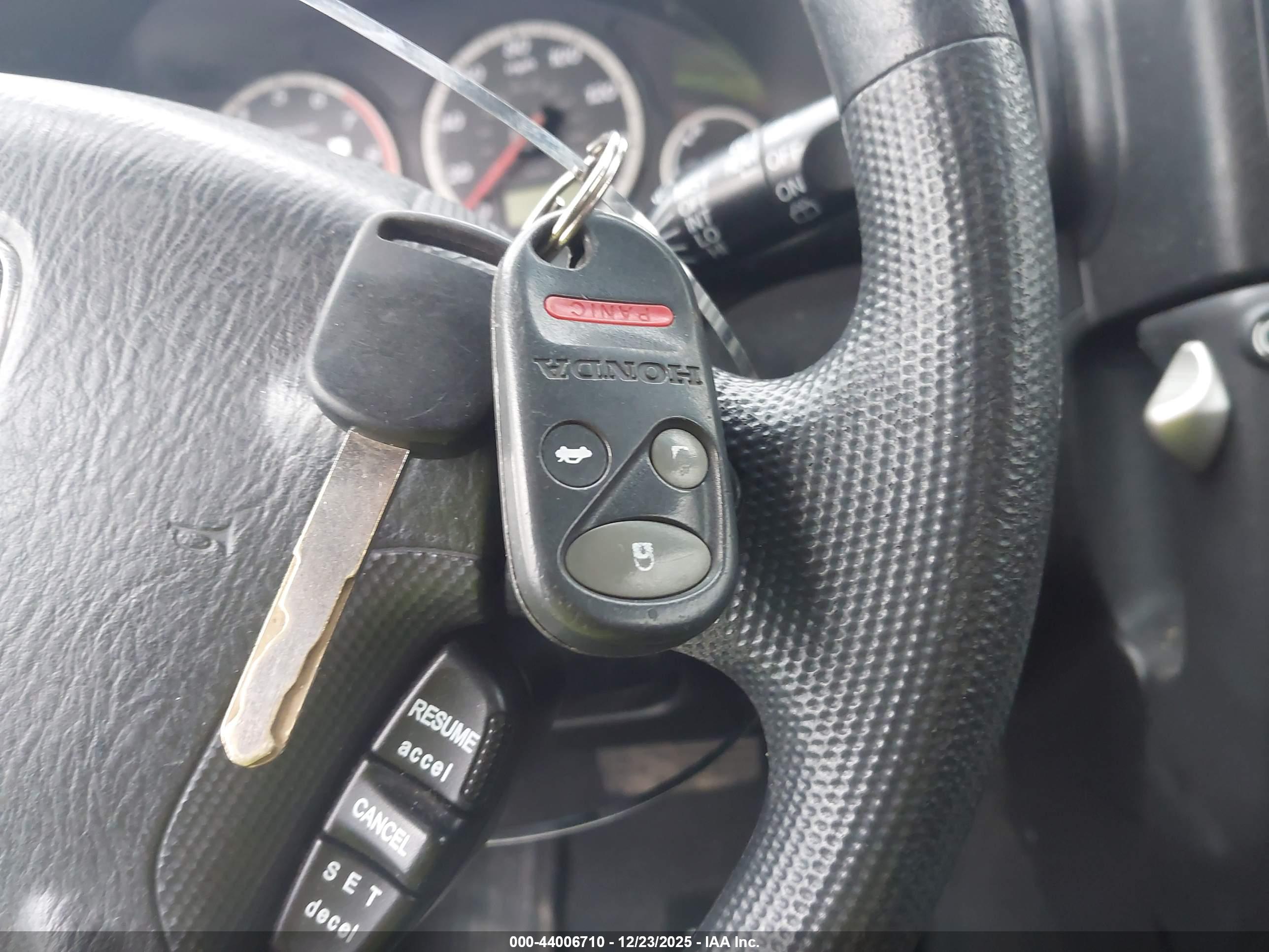 HONDA CR-V image 11