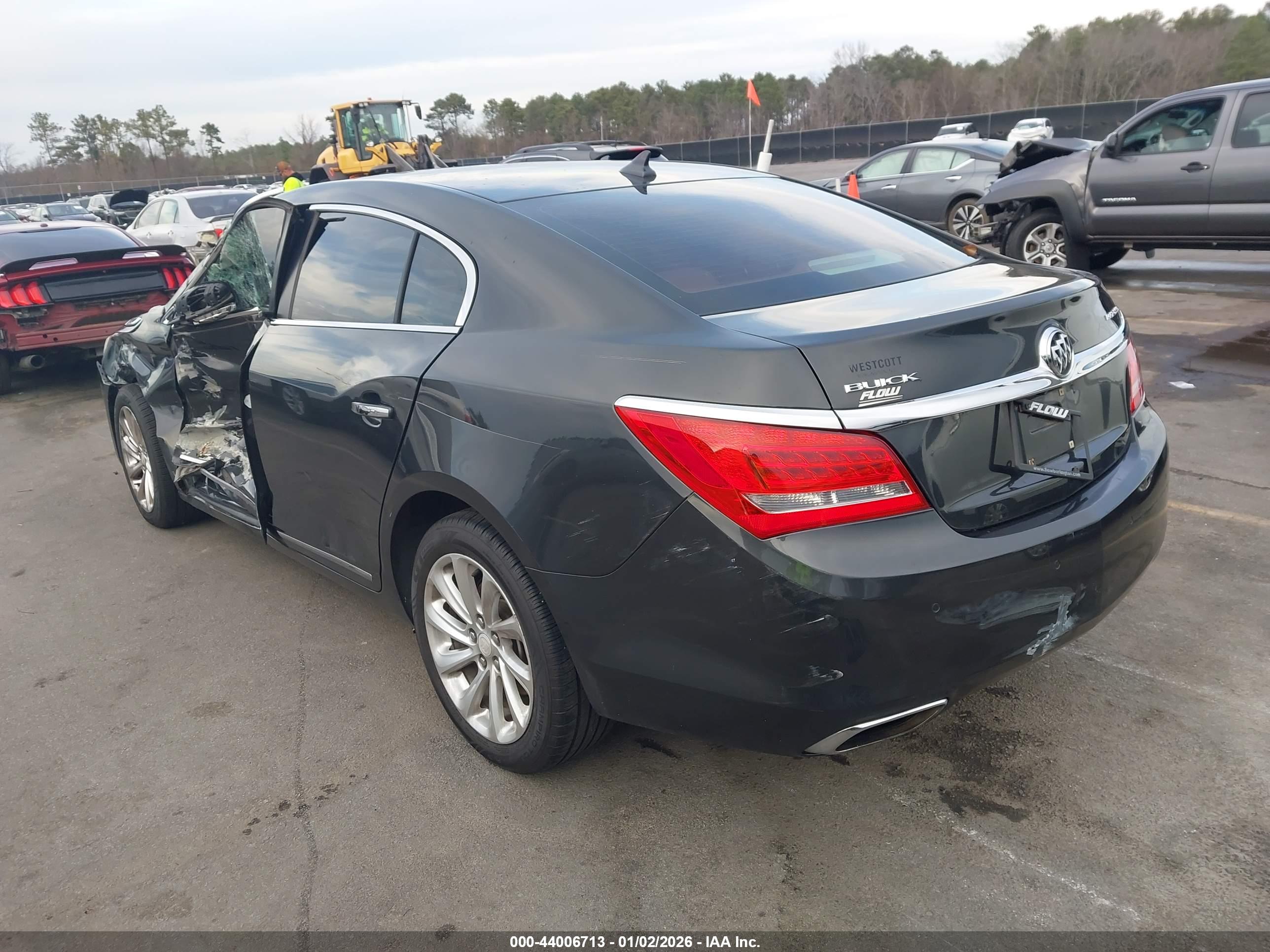 BUICK LACROSSE image 3